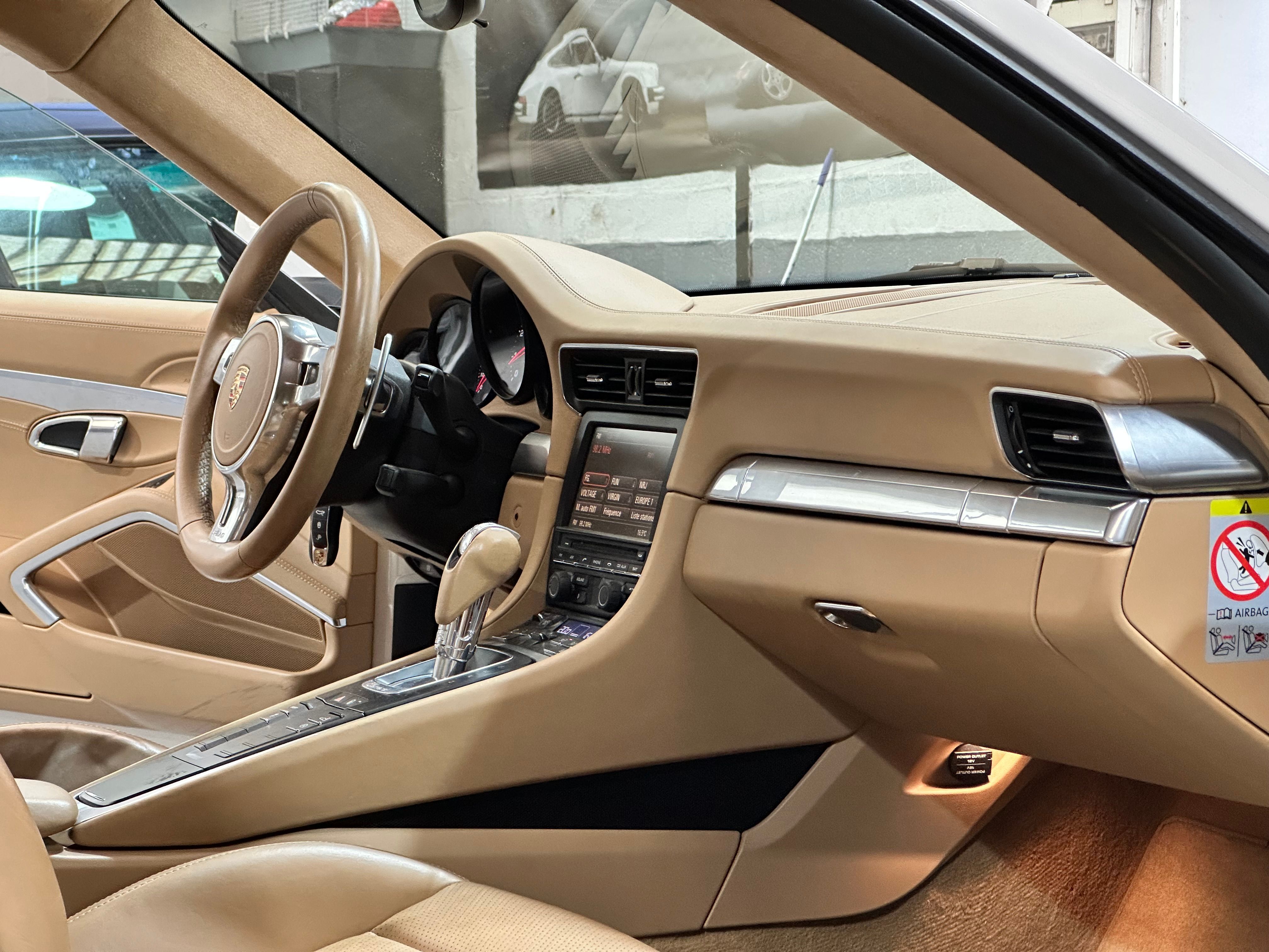Porsche 991 Carrera 2012 — tableau de bord (14)