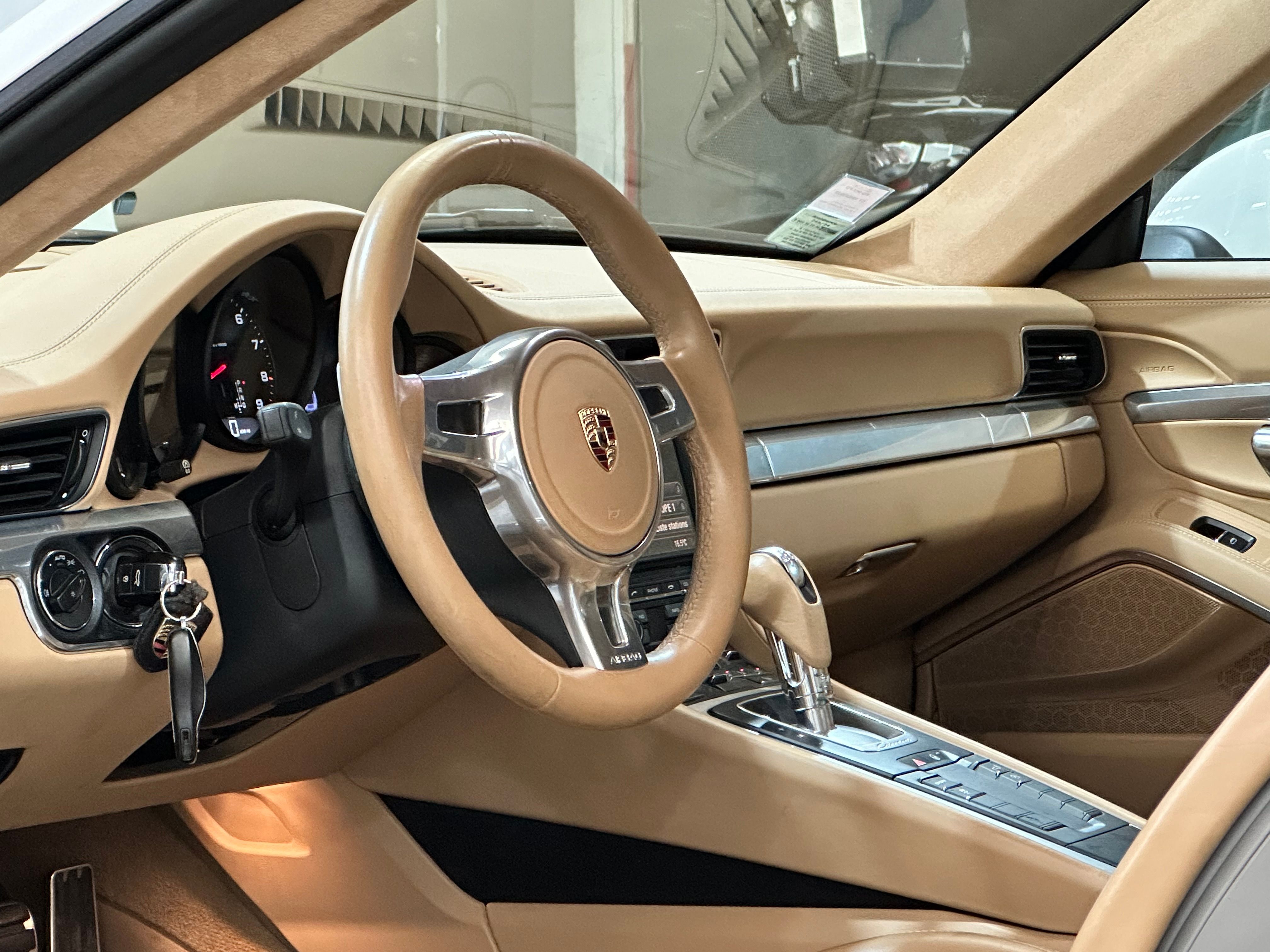 Porsche 991 Carrera 2012 — tableau de bord (17)