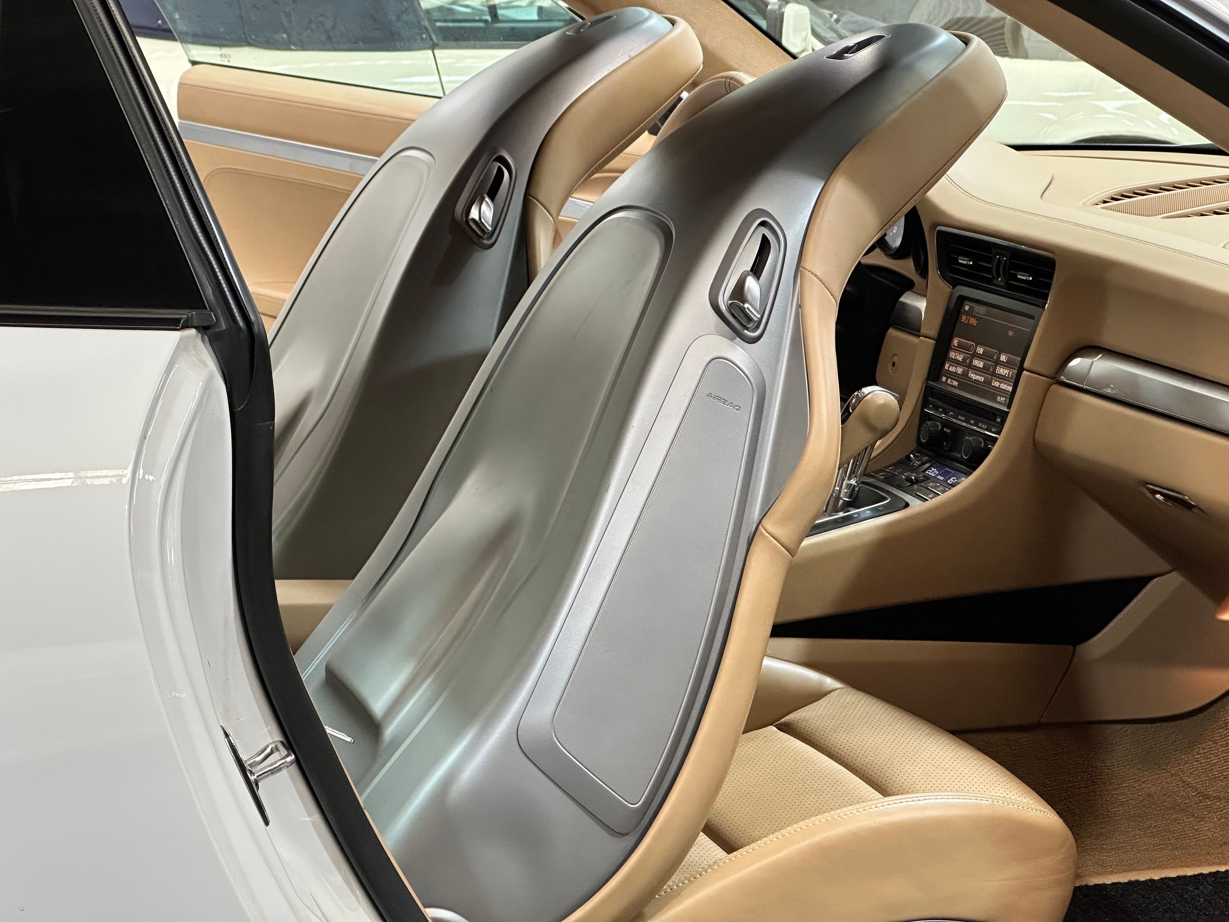 Porsche 991 Carrera 2012 — sieges (23)