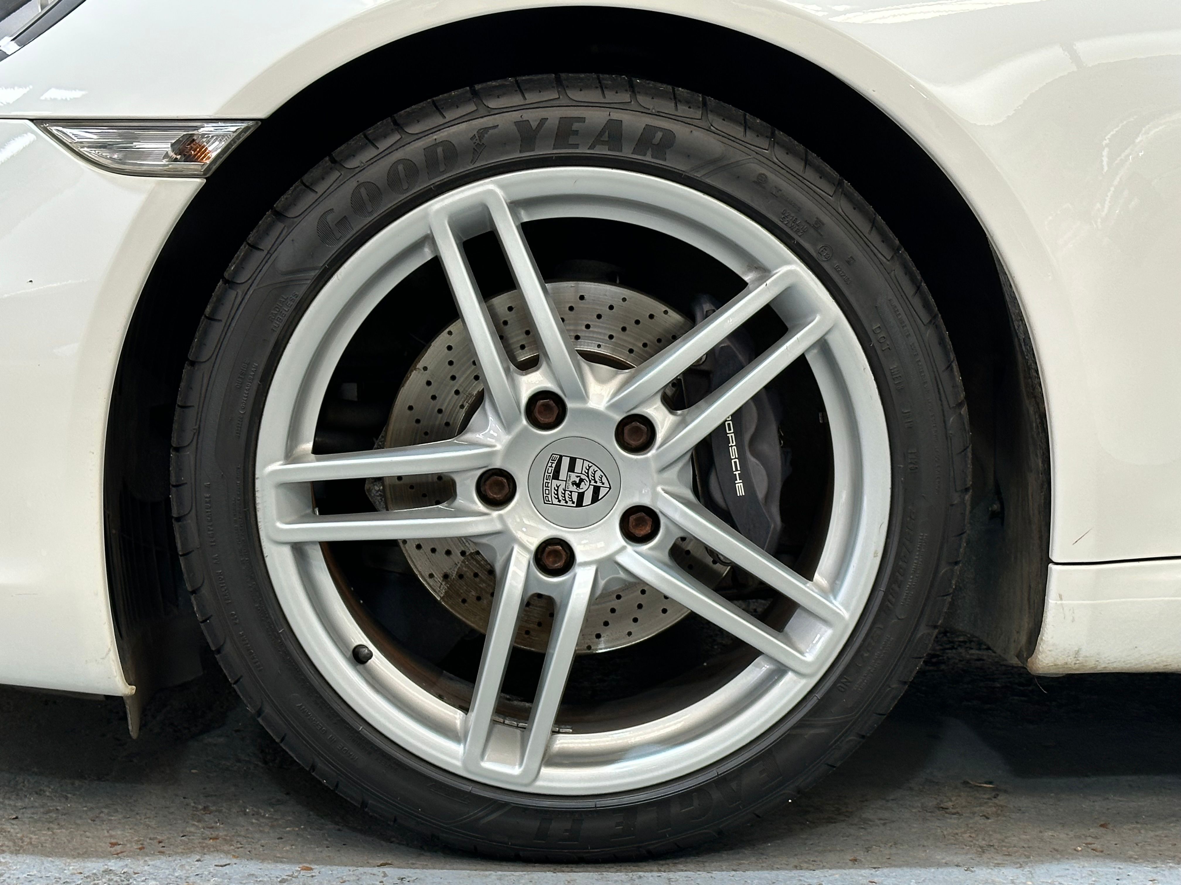 Porsche 991 Carrera 2012 — jante et pneumatique (28)