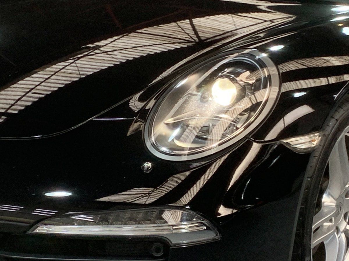 Porsche 991 Carrera 2013 — detail avant (14)