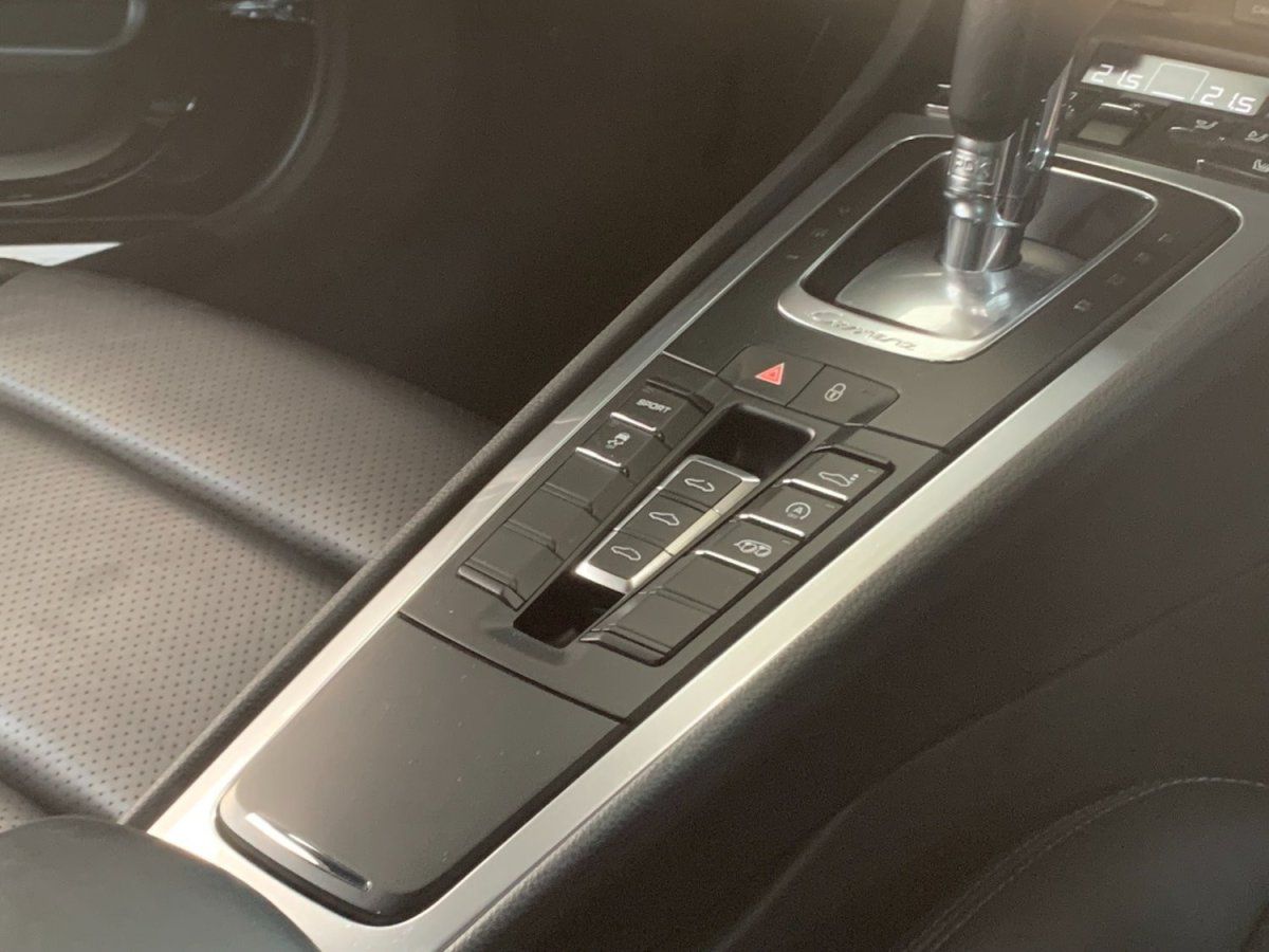 Porsche 991 Carrera 2013 — detail interieur (40)