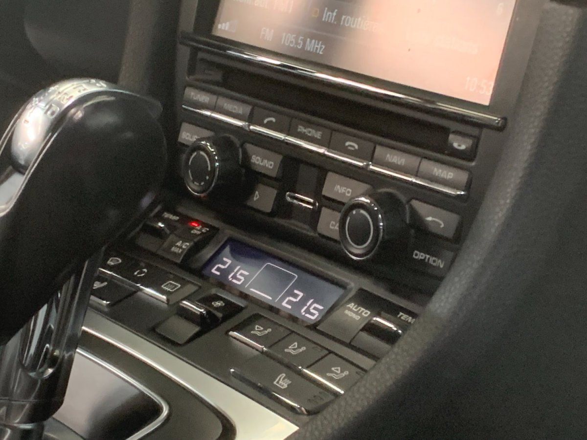 Porsche 991 Carrera 2013 — detail interieur (42)