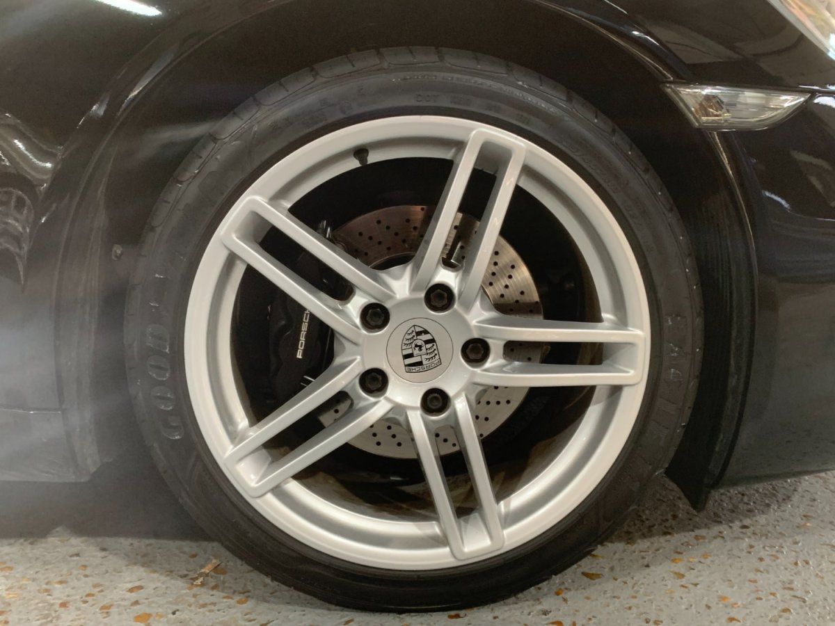 Porsche 991 Carrera 2013 — jante et pneumatique (17)