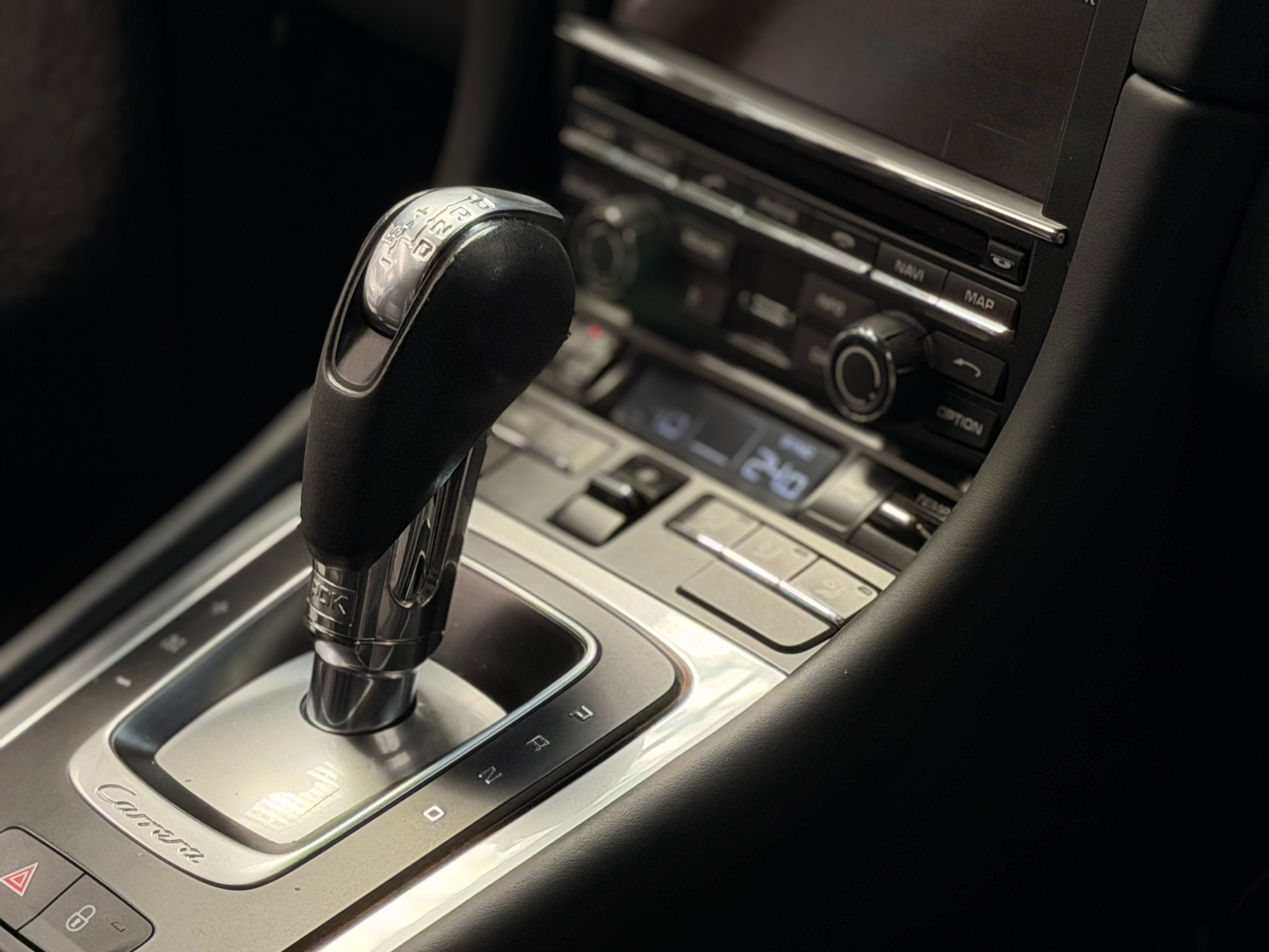 Porsche 991 Carrera PDK 3.4 350CV FRANCE PANO SUPERBE 2014 — detail (34)