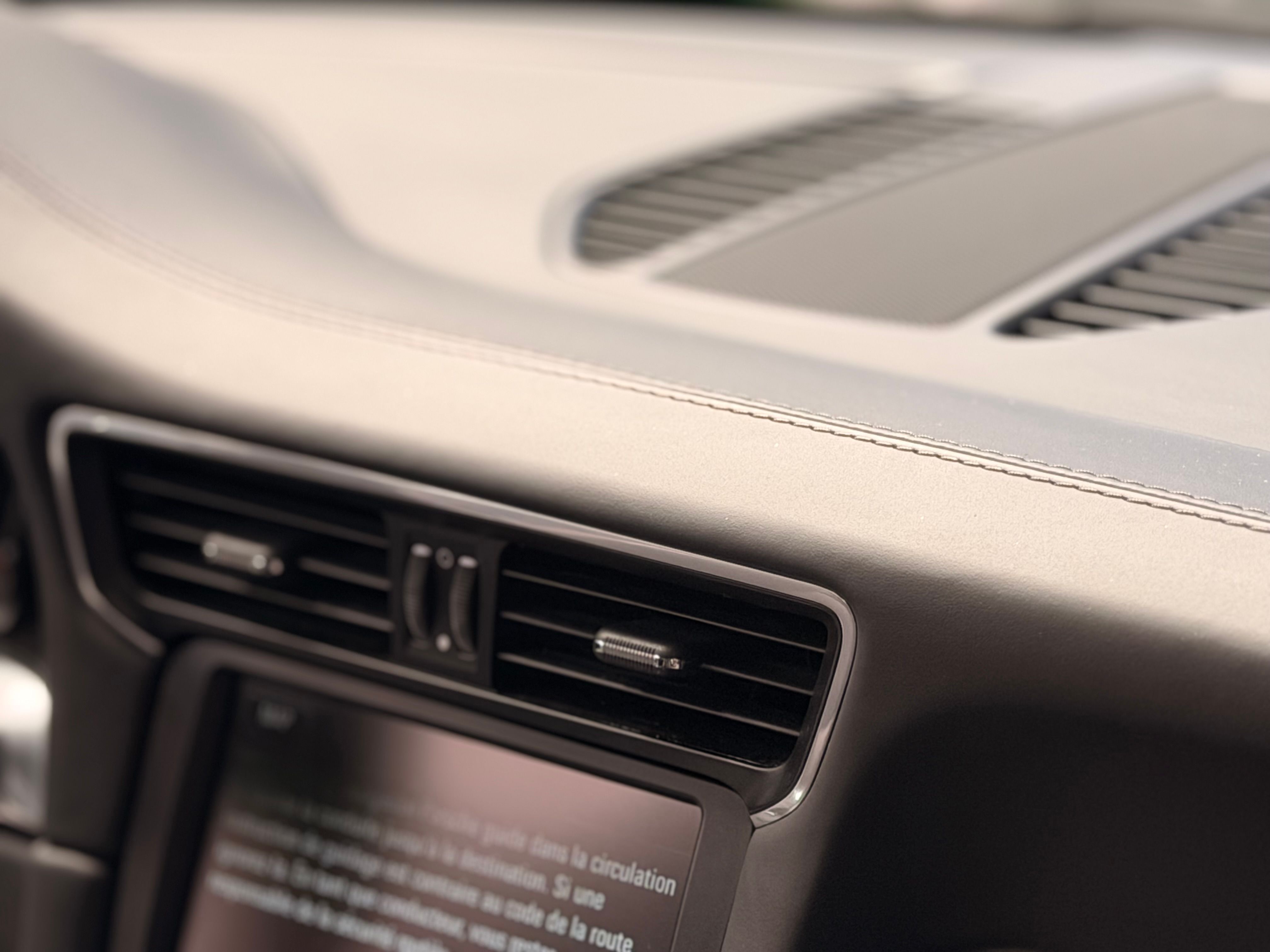 Porsche 991 Carrera PDK 3.4 350CV FRANCE PANO SUPERBE 2014 — detail (40)