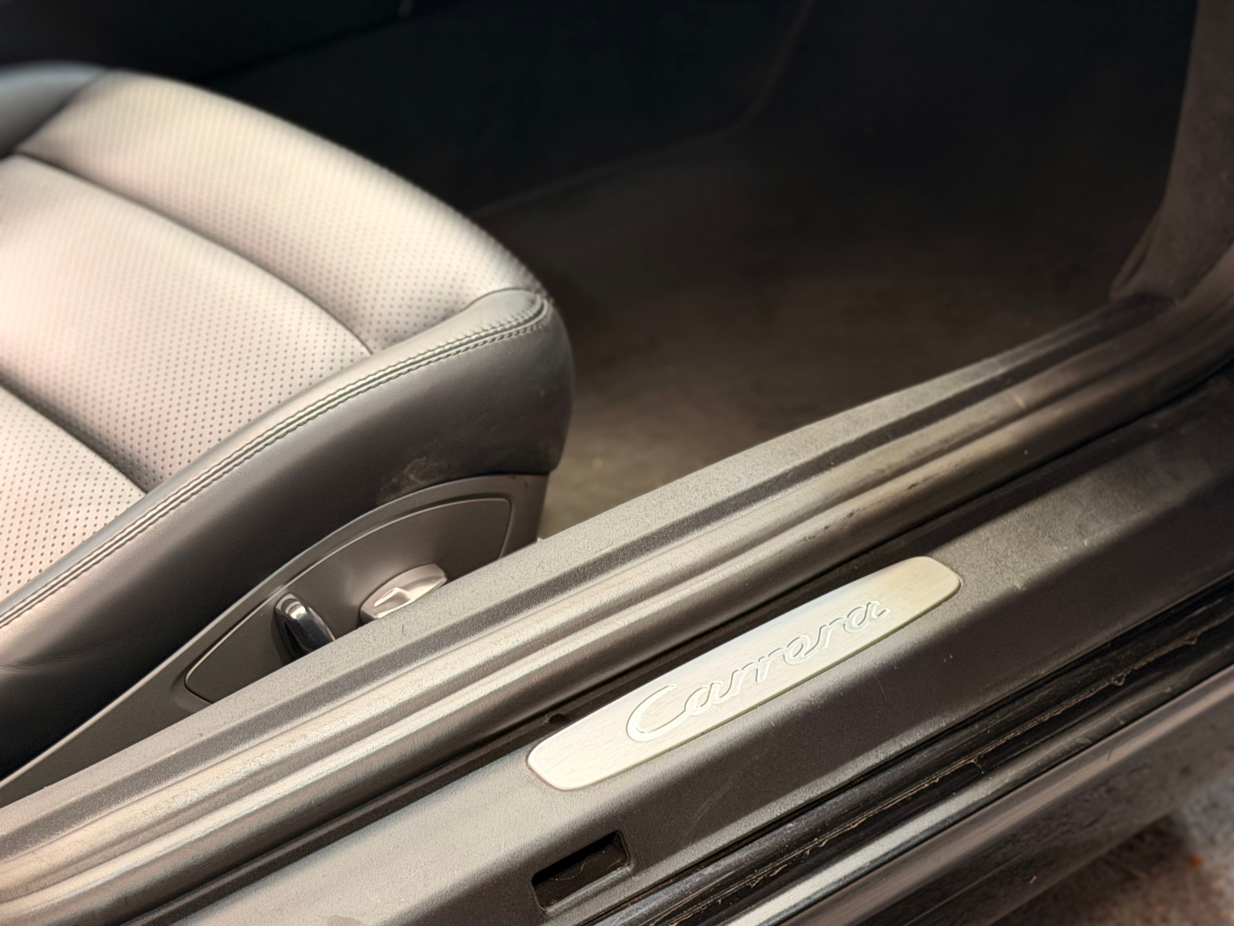 Porsche 991 Carrera PDK 3.4 350CV FRANCE PANO SUPERBE 2014 — detail (32)
