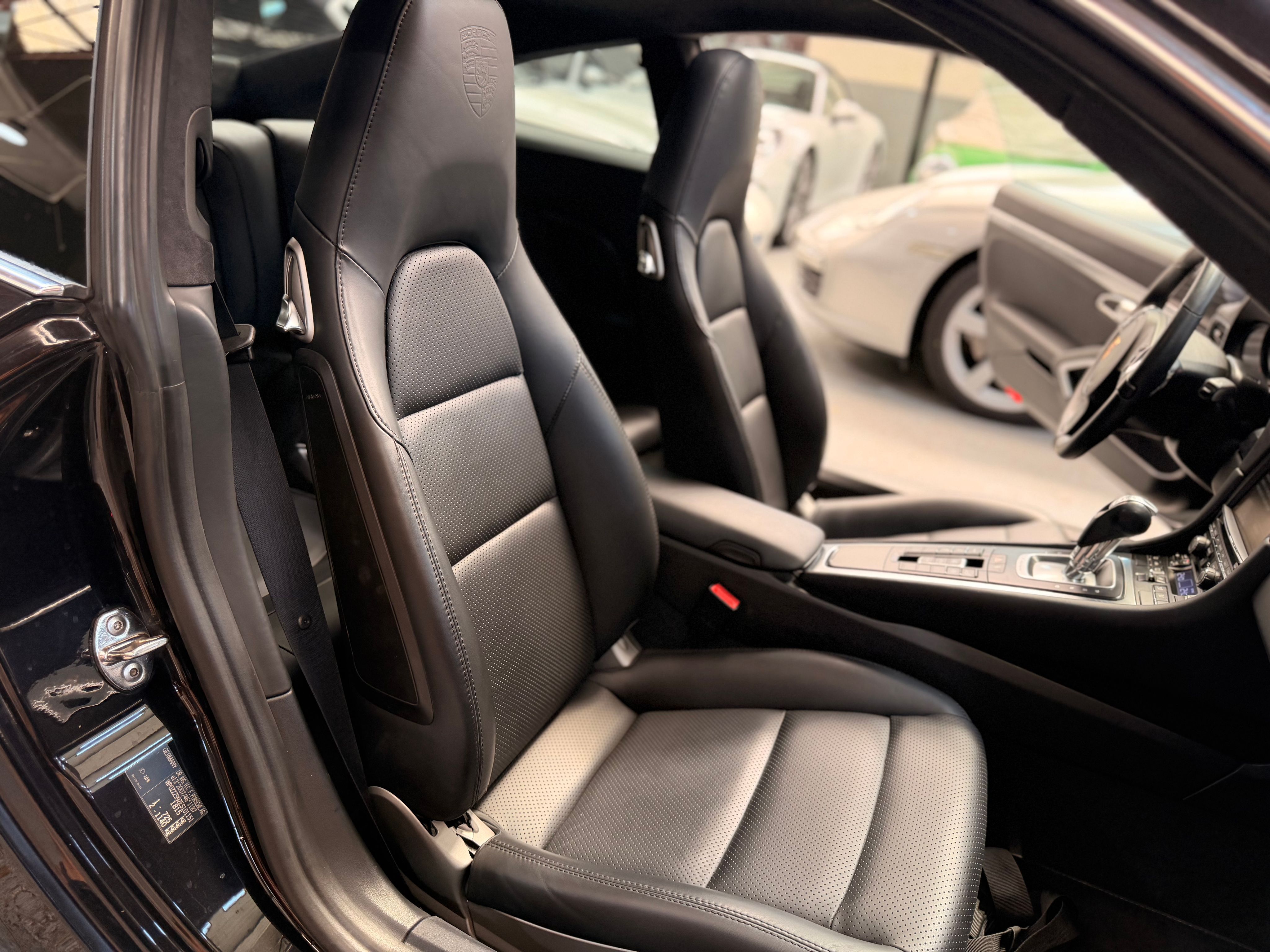 Porsche 991 Carrera PDK 3.4 350CV FRANCE PANO SUPERBE 2014 — sieges (17)
