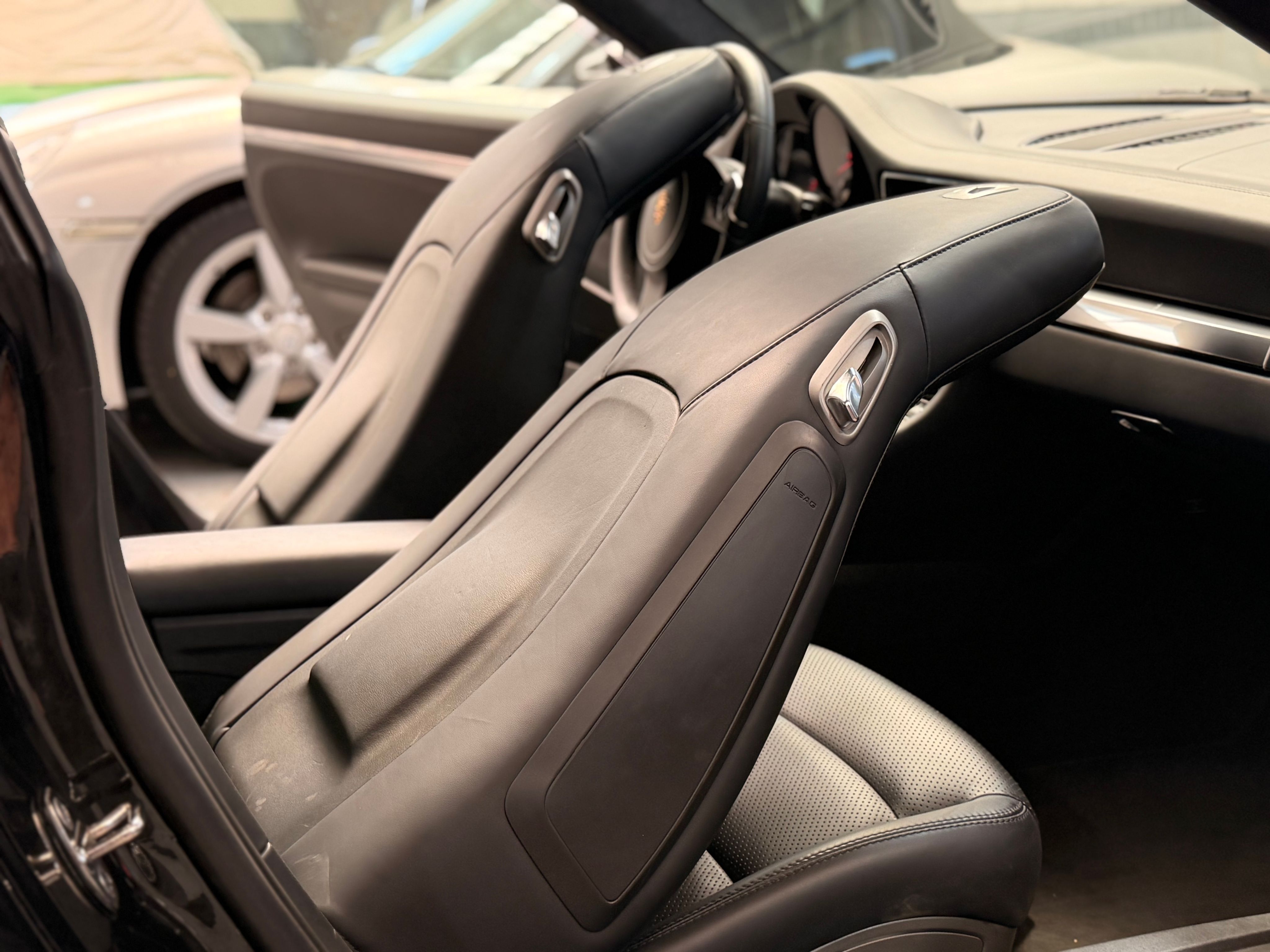Porsche 991 Carrera PDK 3.4 350CV FRANCE PANO SUPERBE 2014 — sieges (18)