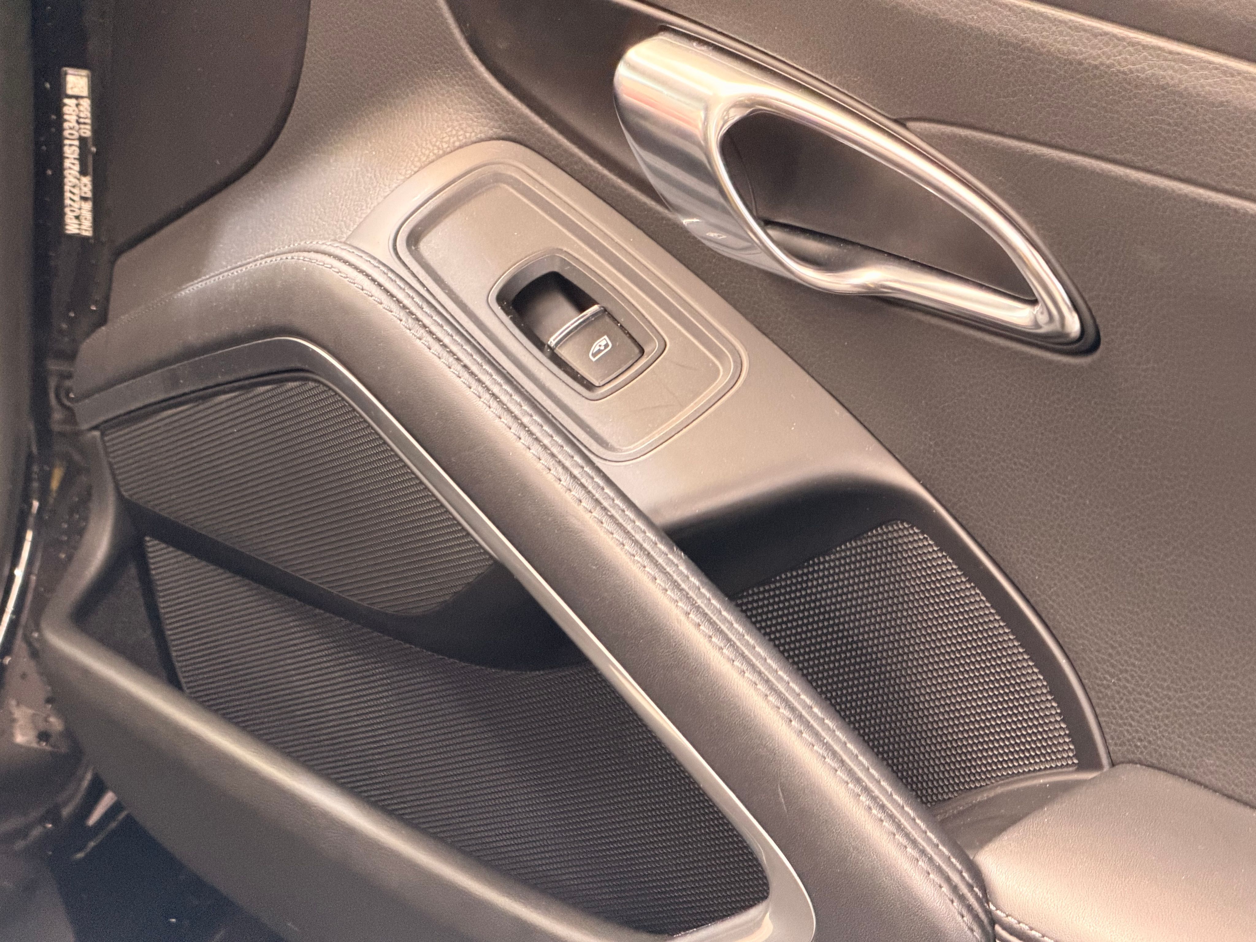 Porsche 991 Carrera 2017 — detail (42)