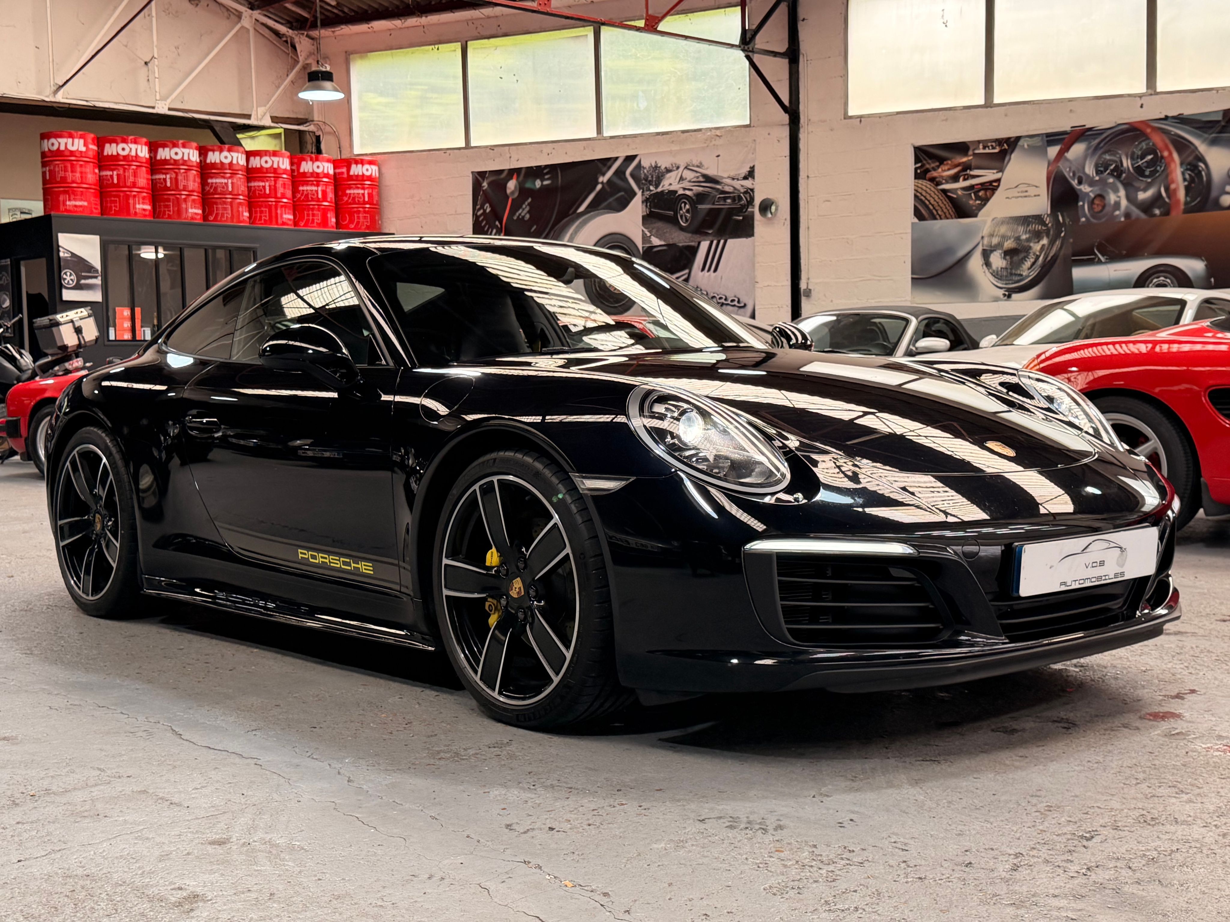 Porsche 991 Carrera 2017 — vue avant trois-quarts (2)
