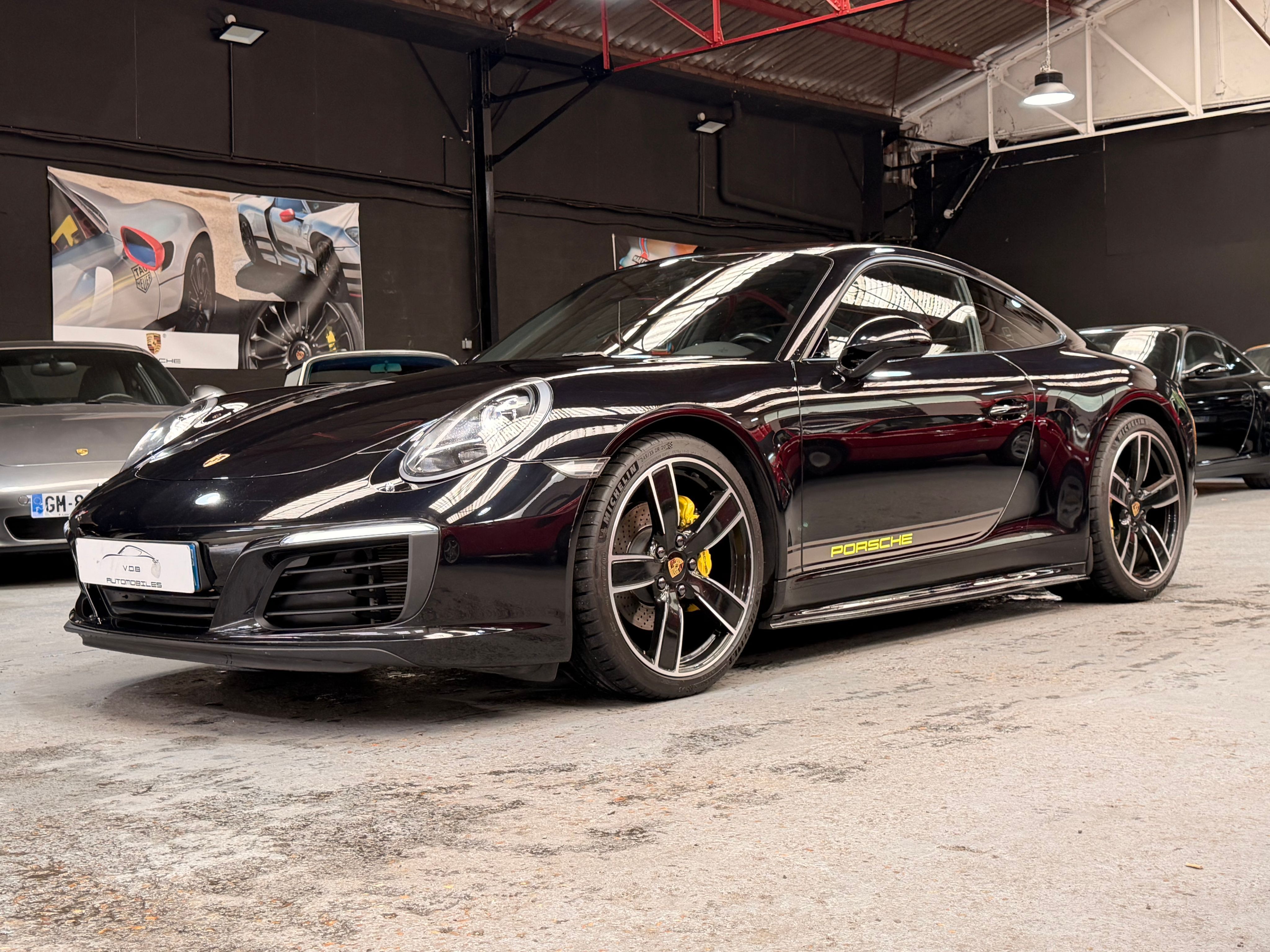 Porsche 991 Carrera 2017 — vue avant trois-quarts (5)