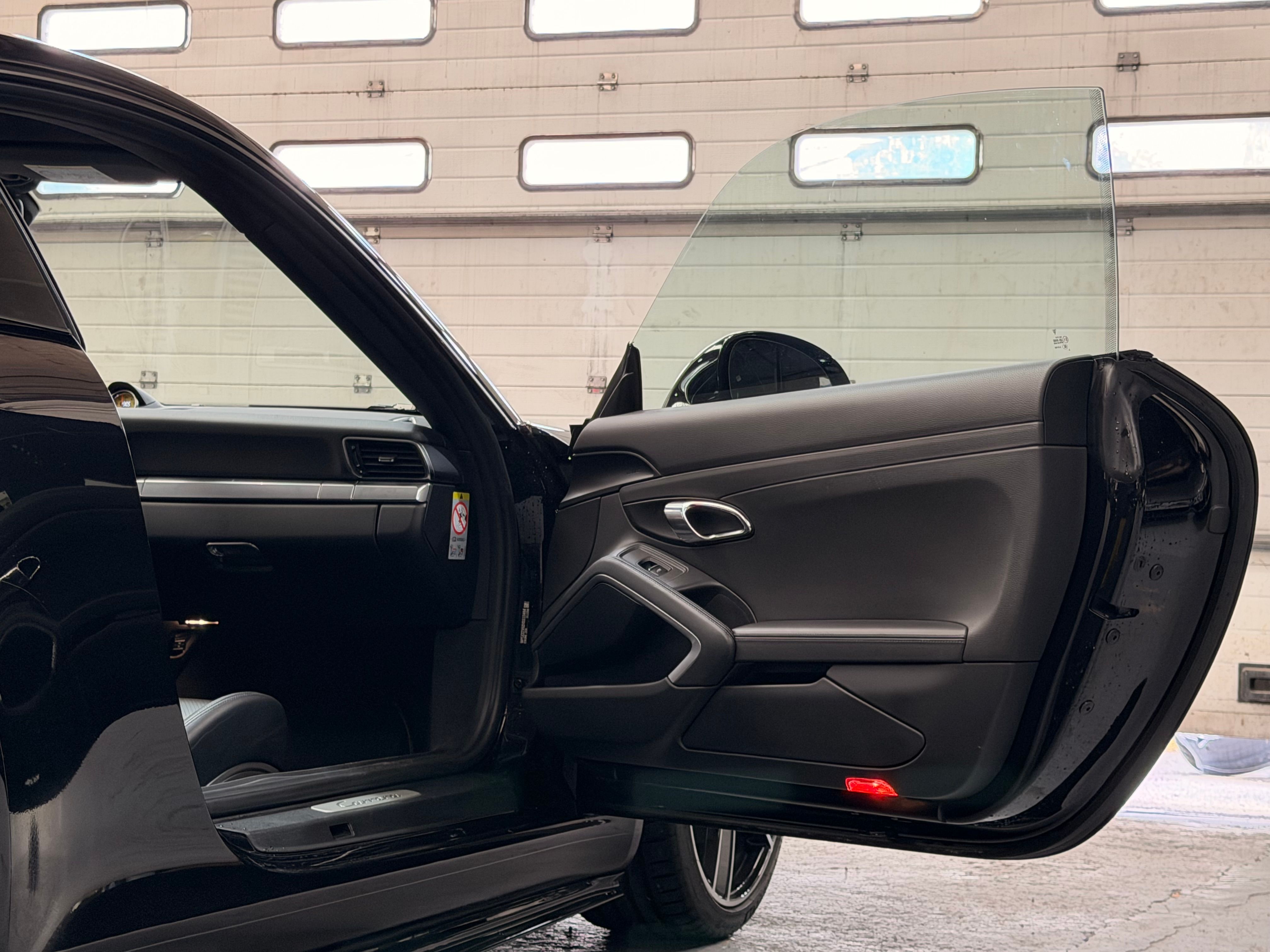 Porsche 991 Carrera 2017 — photo (45)