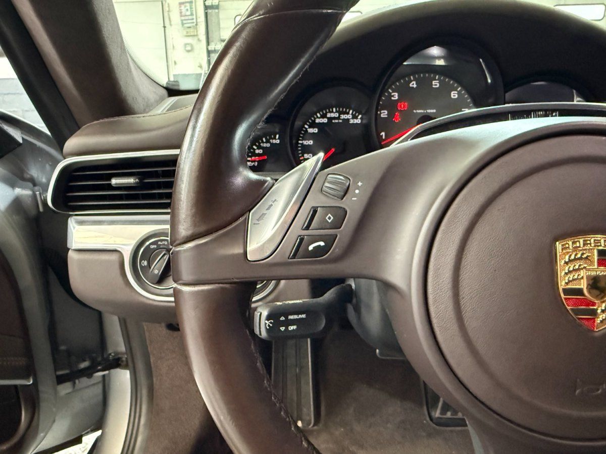 Porsche 991 Carrera 4S 2013 — tableau de bord (25)