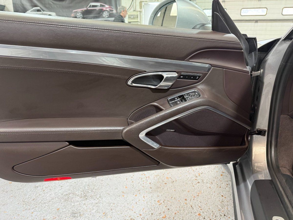 Porsche 991 Carrera 4S 2013 — sieges (32)