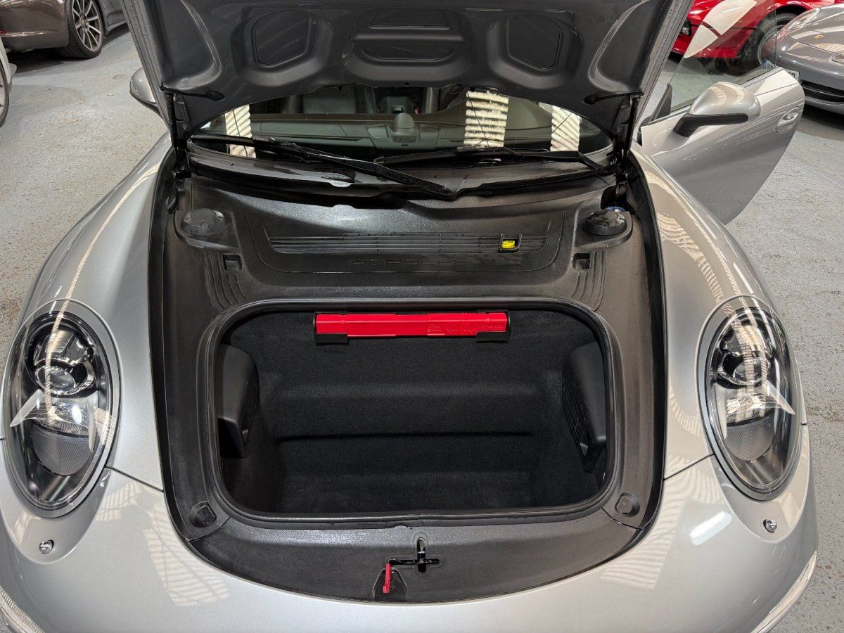 Porsche 991 Carrera 4S 2013 — coffre (36)