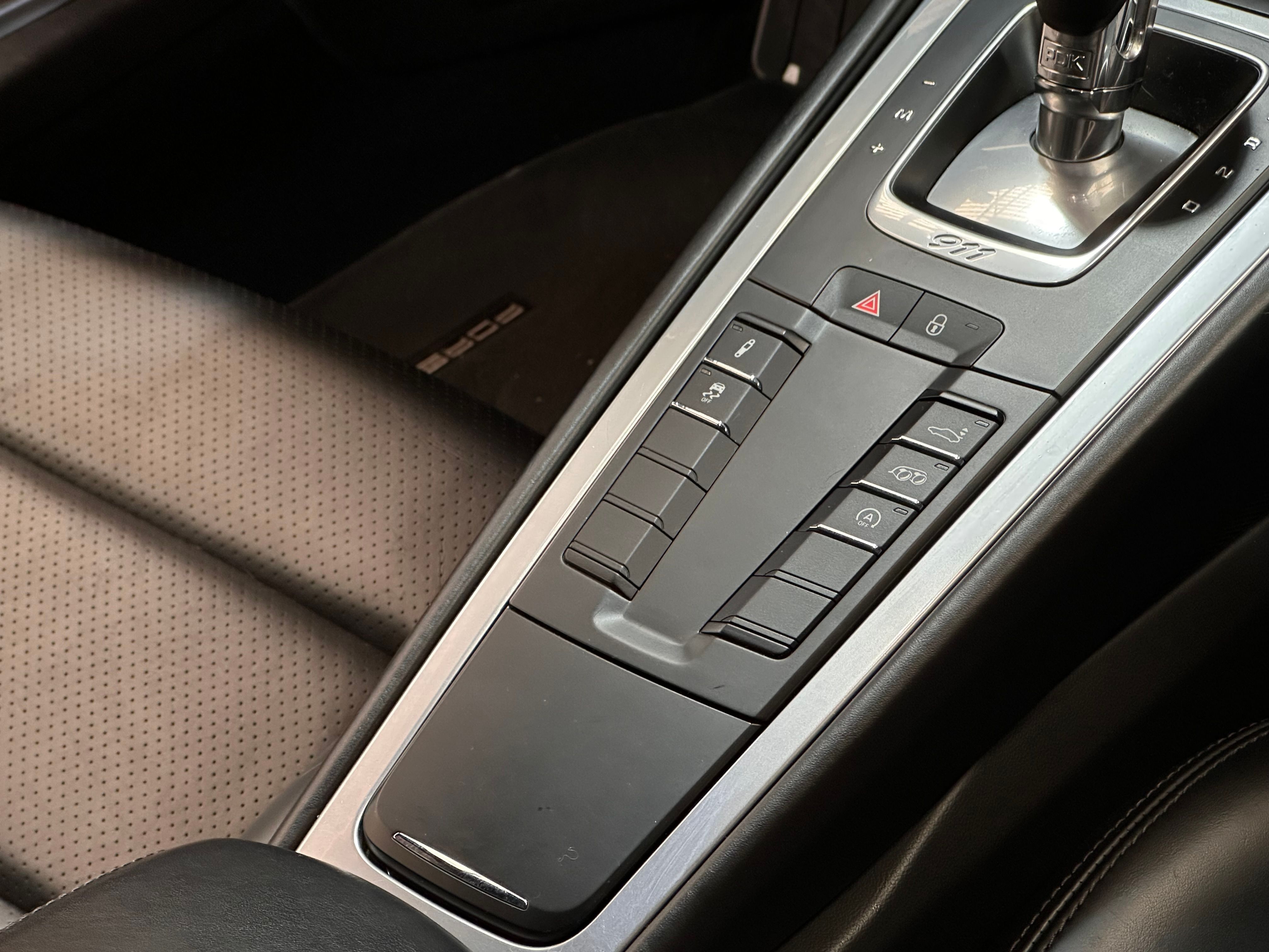 Porsche 991 Carrera 4S 2016 — detail (36)