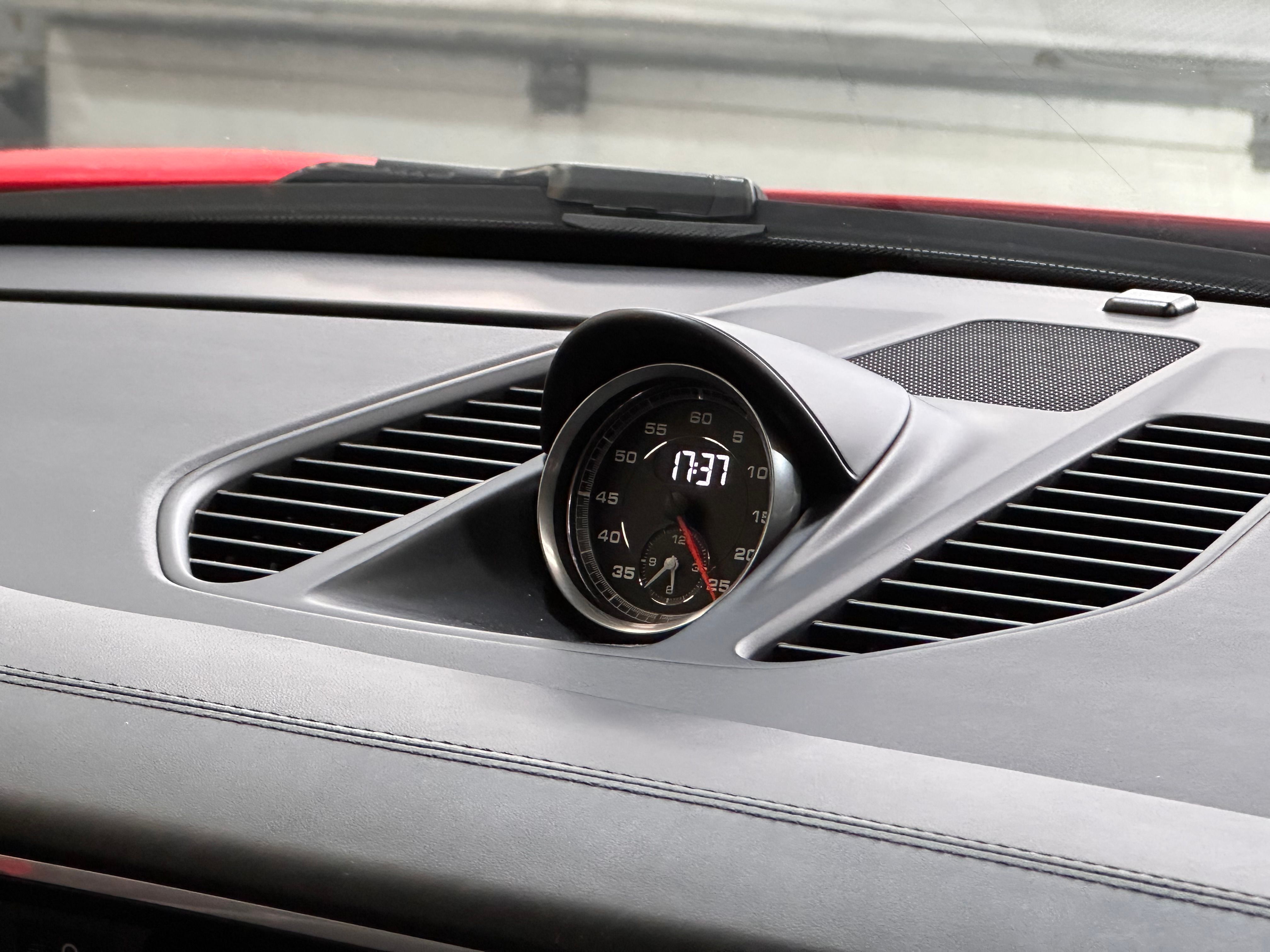 Porsche 991 Carrera 4S 2016 — detail (47)