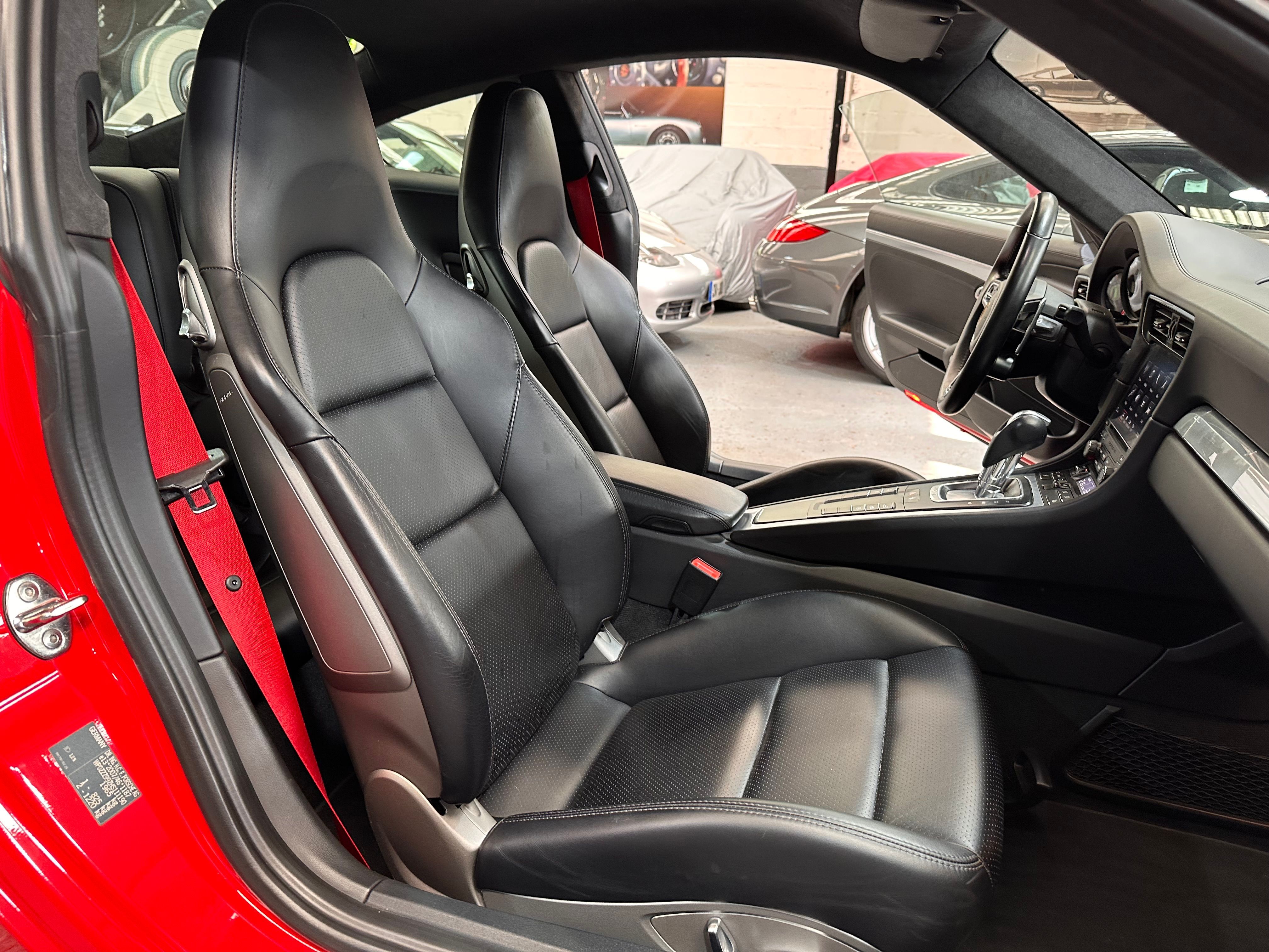 Porsche 991 Carrera 4S 2016 — sieges (26)