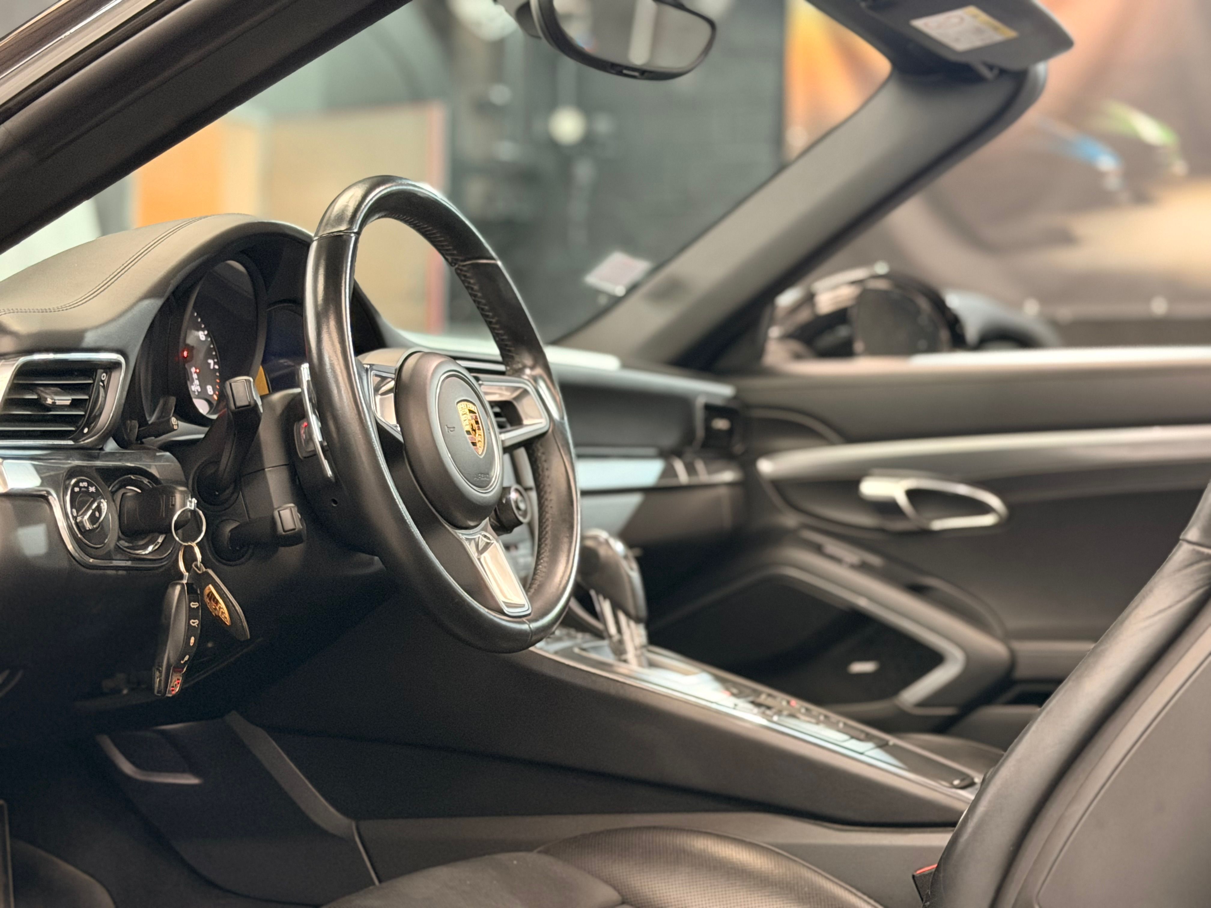 Porsche 991 Carrera S Cabriolet 3.0 420cv PDK Lift Chrono PSE 2016 — tableau de bord (17)