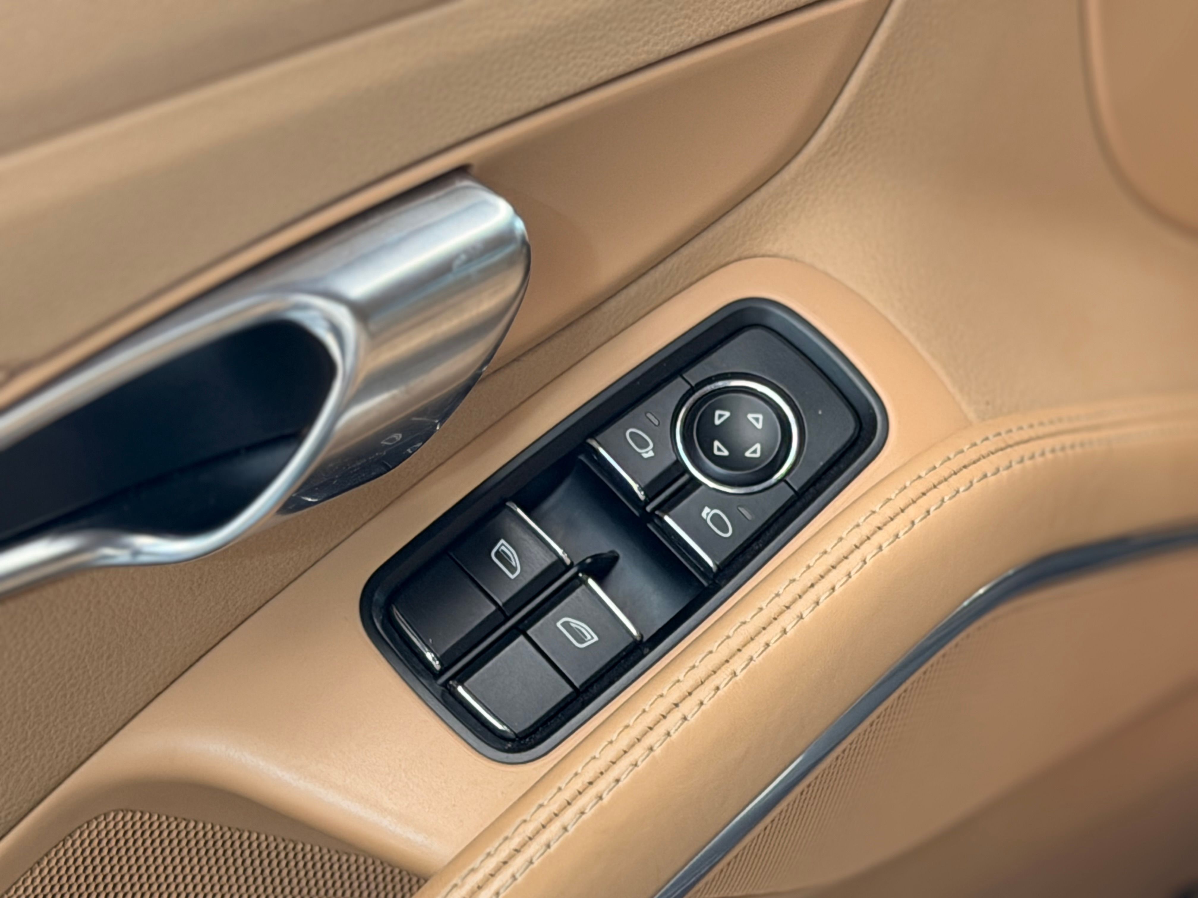 PORSCHE 991 CARRERA S PDK 3.8 400CV PDK / CHRONO /PSE /66000 KM 2012 — detail (32)