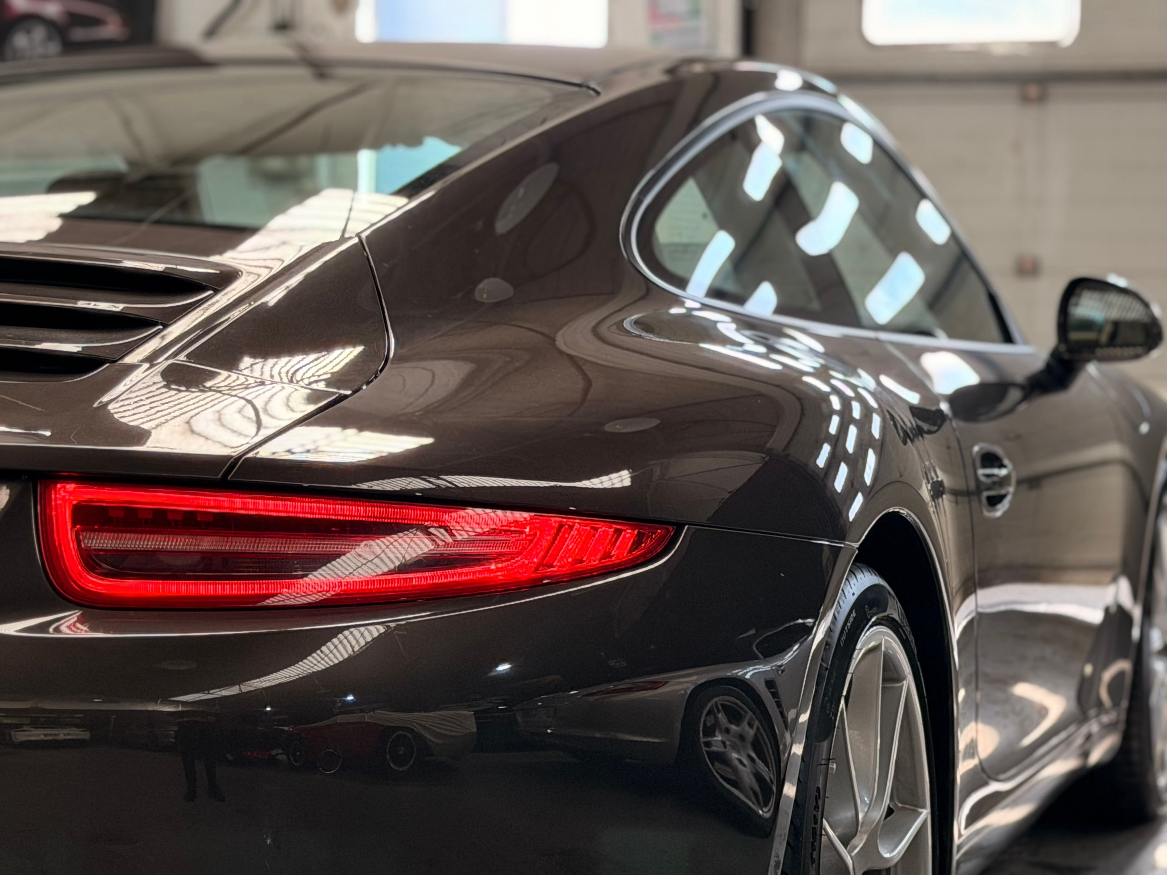 PORSCHE 991 CARRERA S PDK 3.8 400CV PDK / CHRONO /PSE /66000 KM 2012 — vue arriere trois-quarts (8)