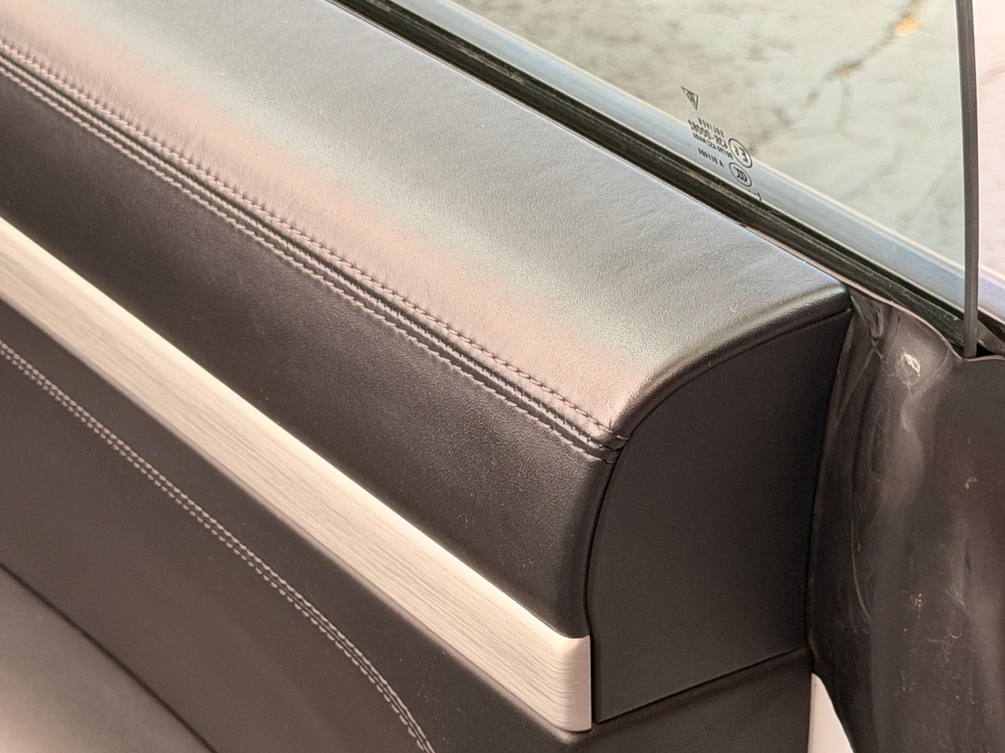 Porsche 991 Carrera Cabriolet 2013 — detail (52)