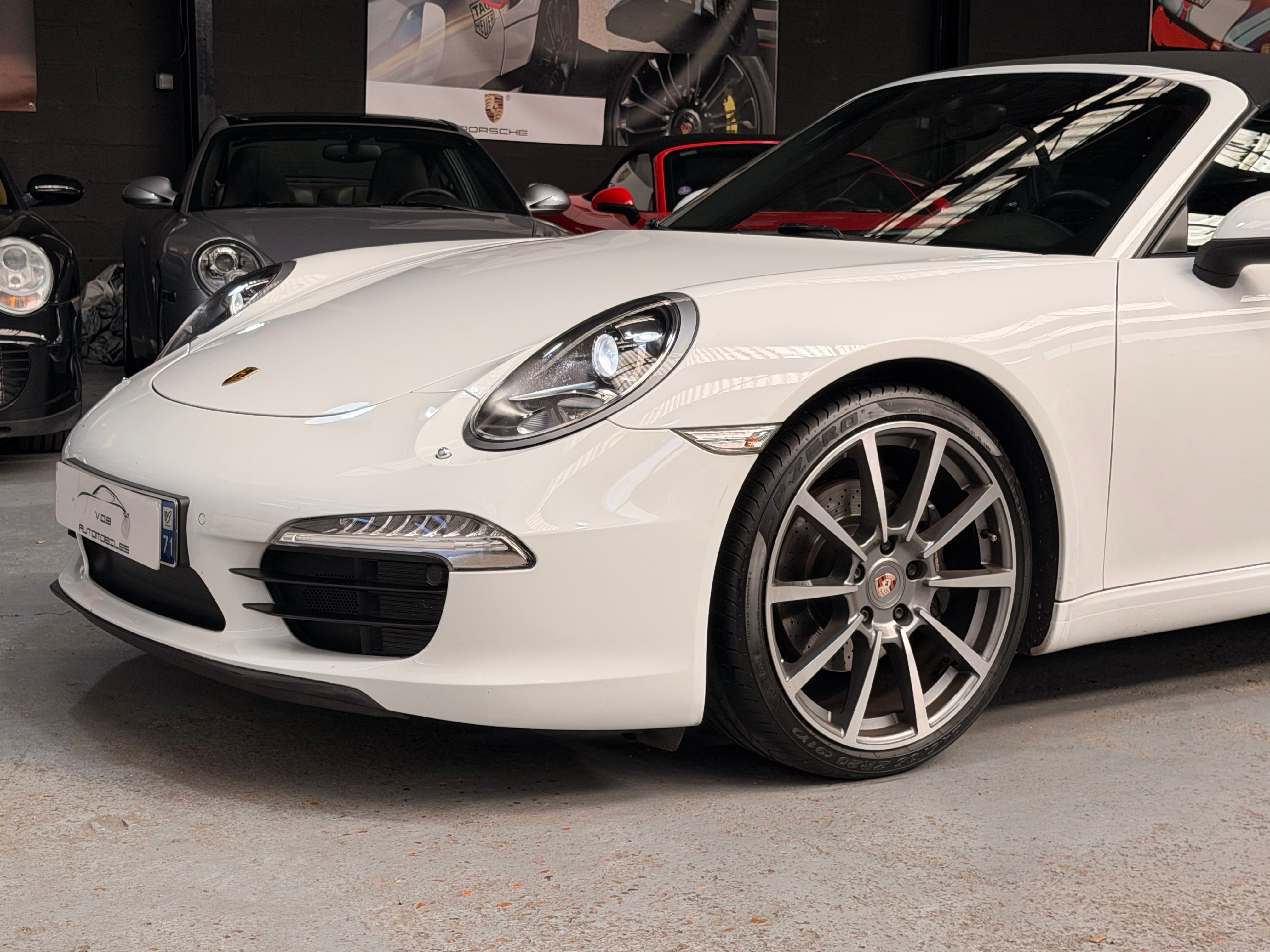 Porsche 991 Carrera Cabriolet 2013 — vue avant trois-quarts (5)