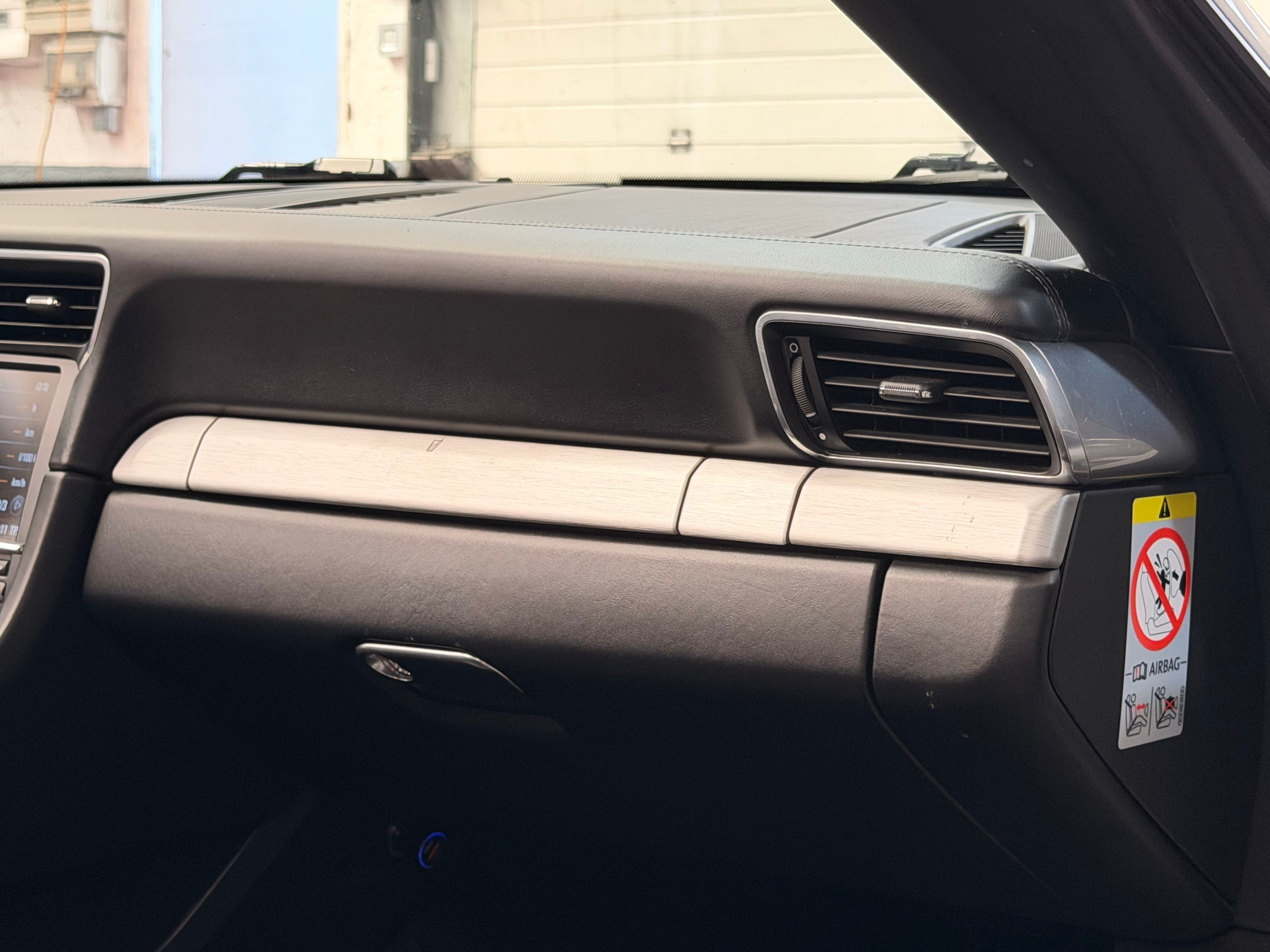 Porsche 991 Carrera Cabriolet 2013 — tableau de bord (24)