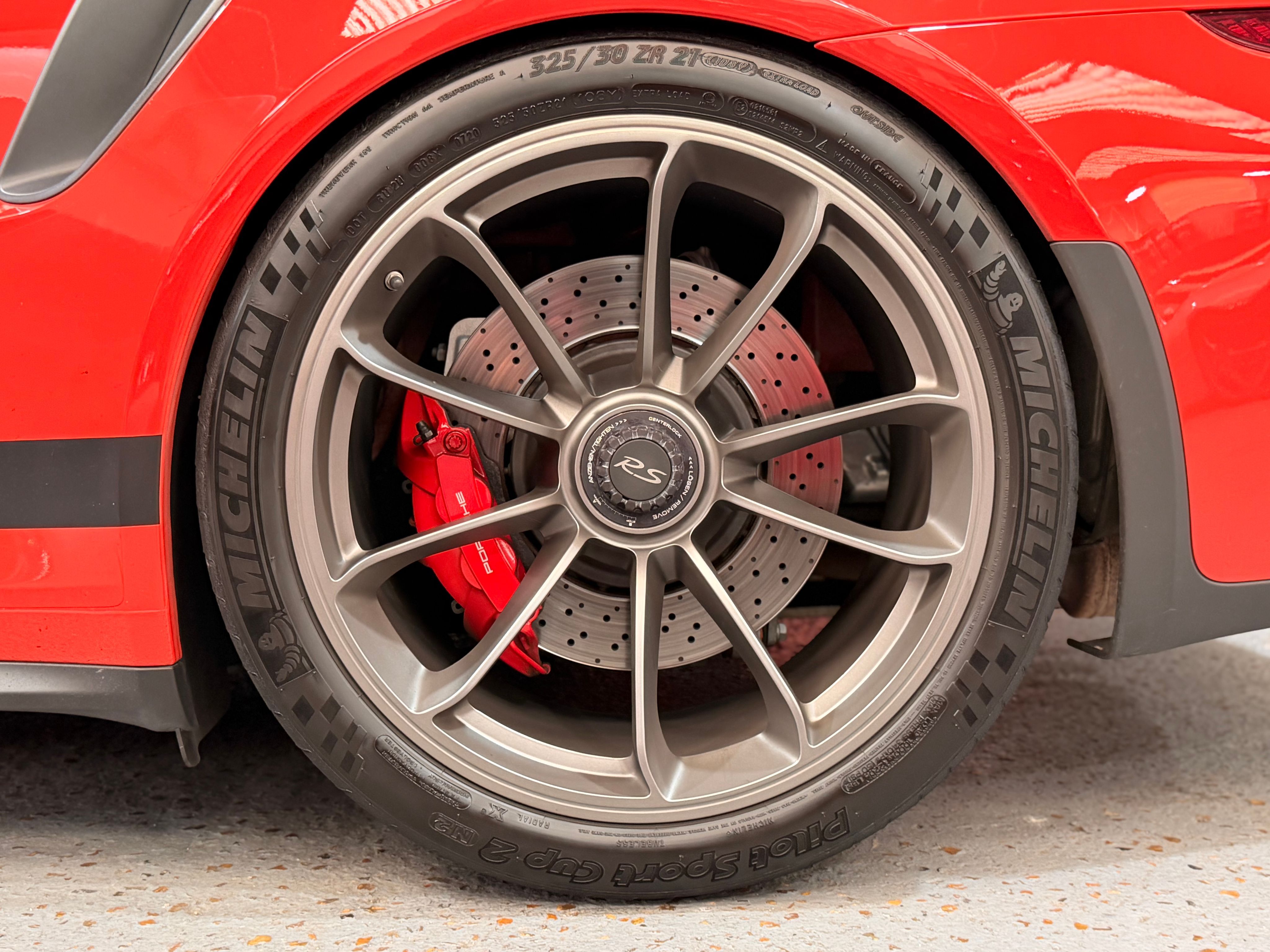 Porsche 991 GT3 RS 2016 — jante et pneumatique (31)