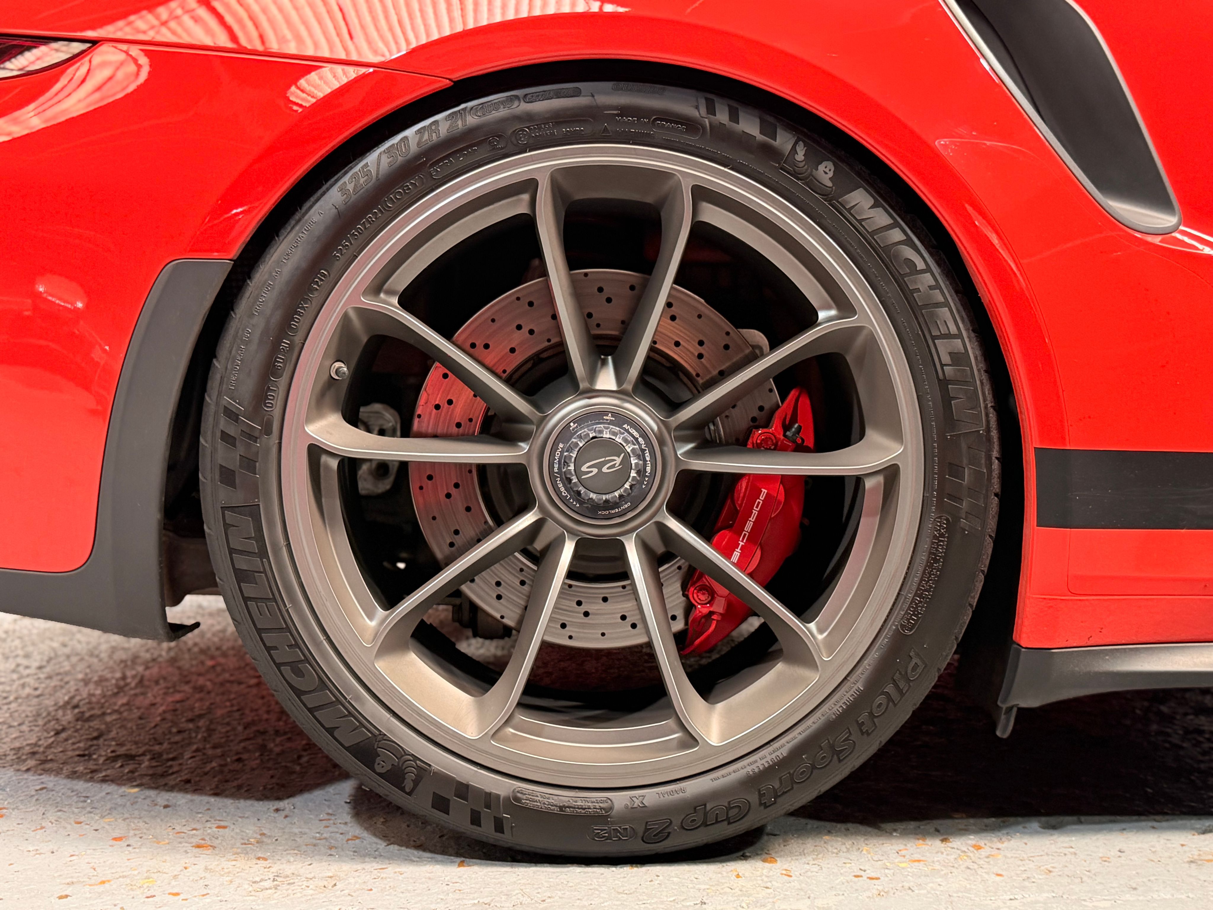 Porsche 991 GT3 RS 2016 — jante et pneumatique (32)