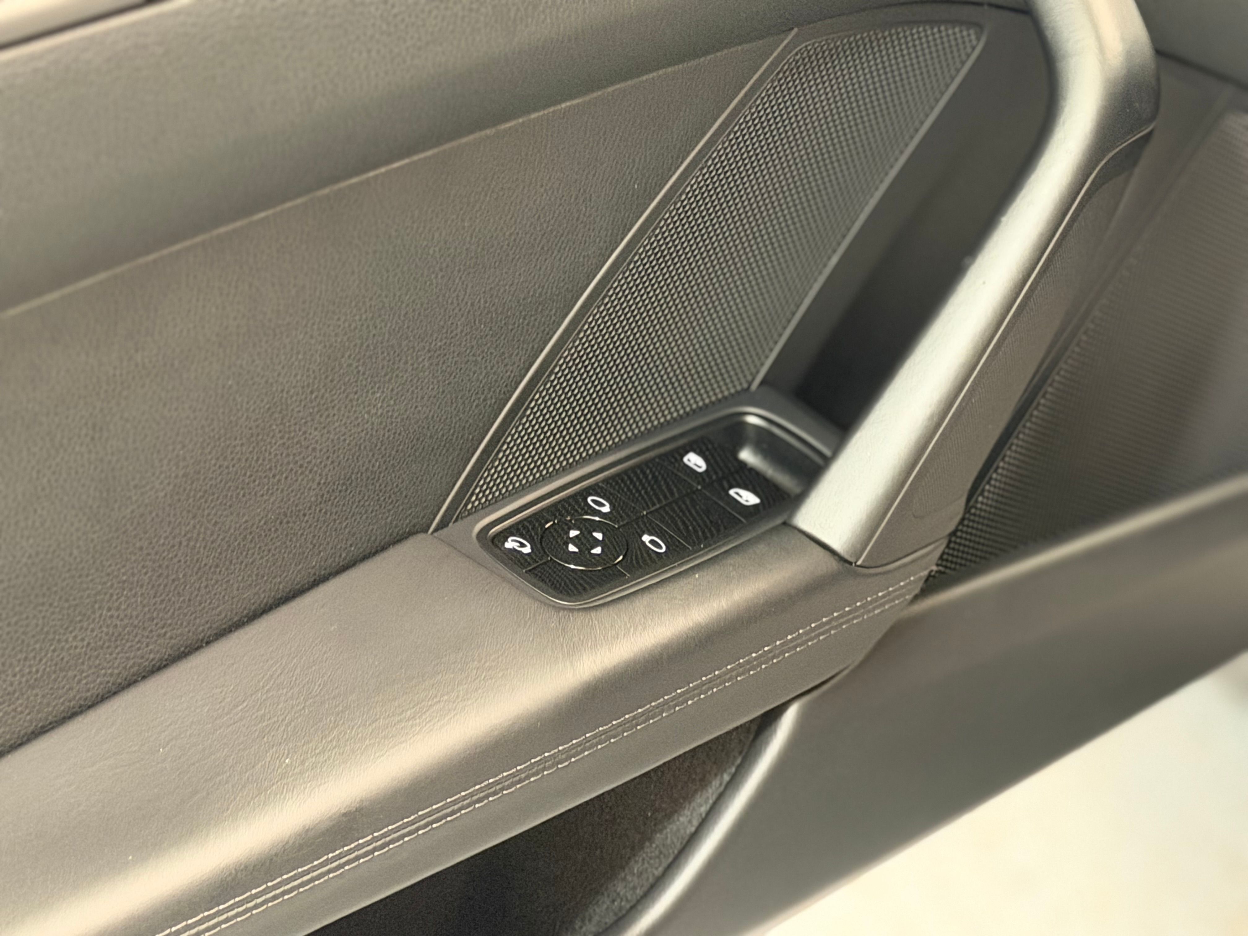 Porsche 992 Carrera 4S 450 cv PDK  Approved 2019 — detail (35)