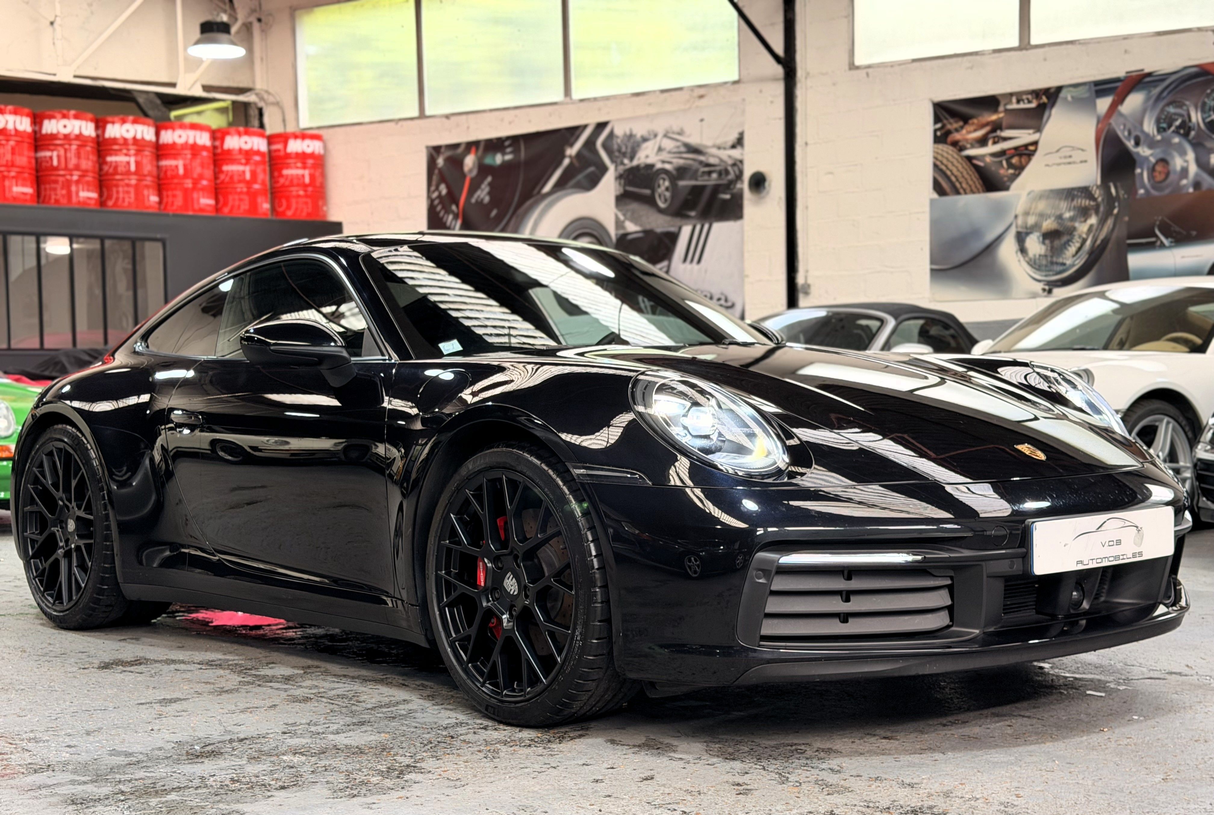 Porsche 992 Carrera 4S 450 cv PDK  Approved 2019 — vue avant trois-quarts (2)
