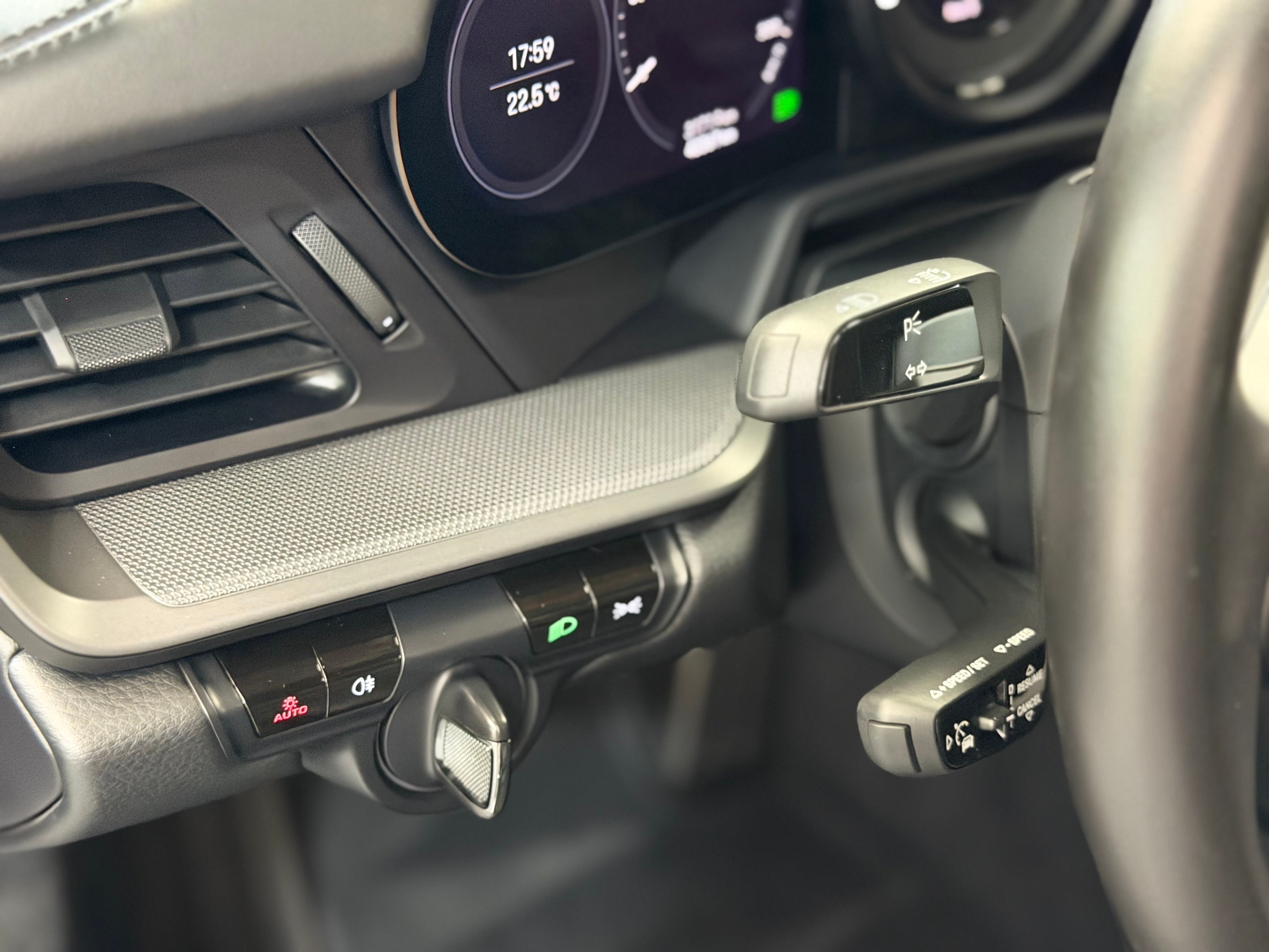 Porsche 992 Carrera 4S 450 cv PDK  Approved 2019 — tableau de bord (16)