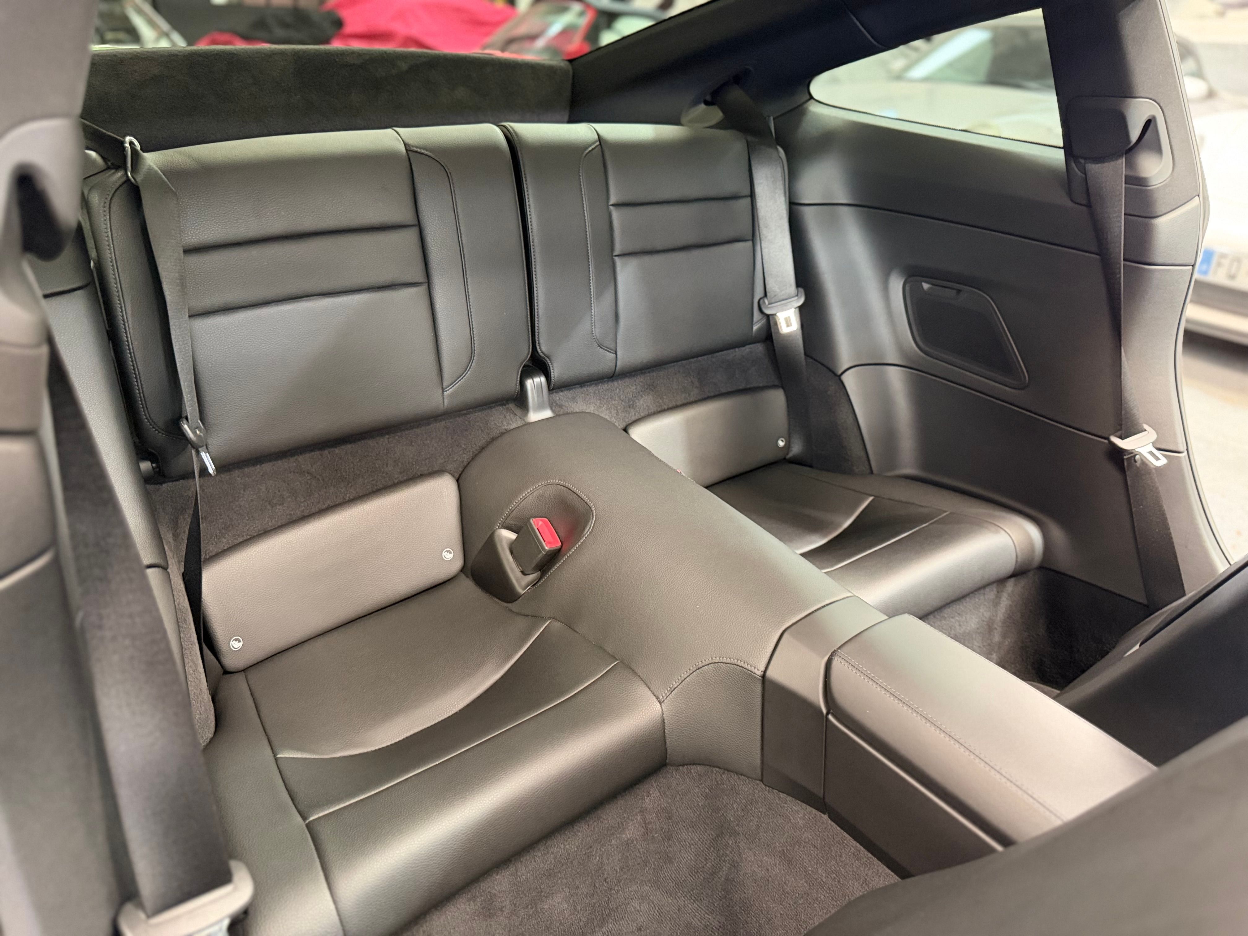 Porsche 992 Carrera 4S 450 cv PDK  Approved 2019 — places arriere (24)