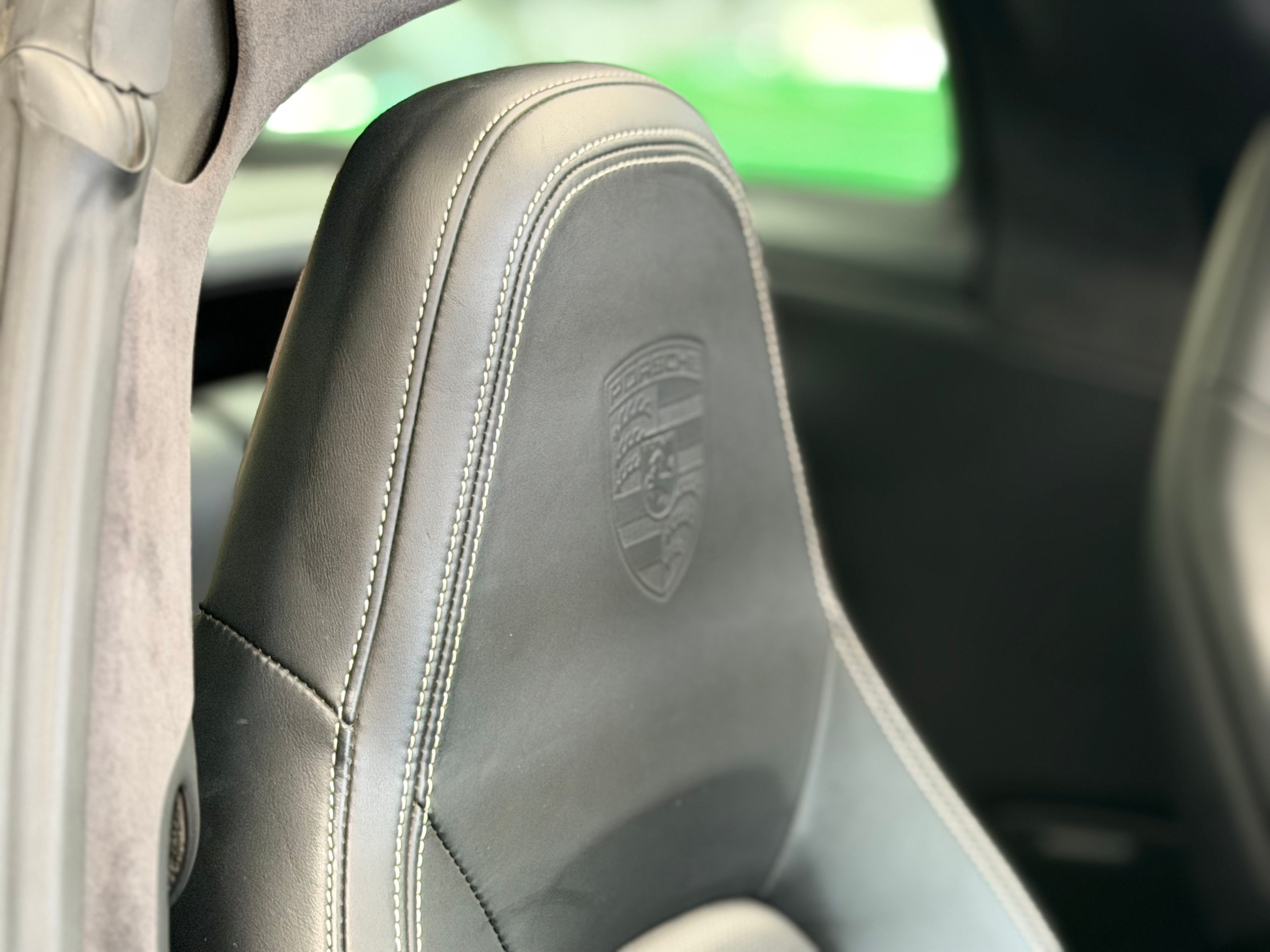 Porsche 992 Targa 4S PDK 450CV /ARGENT GT / FRANCE 2021 — detail (54)
