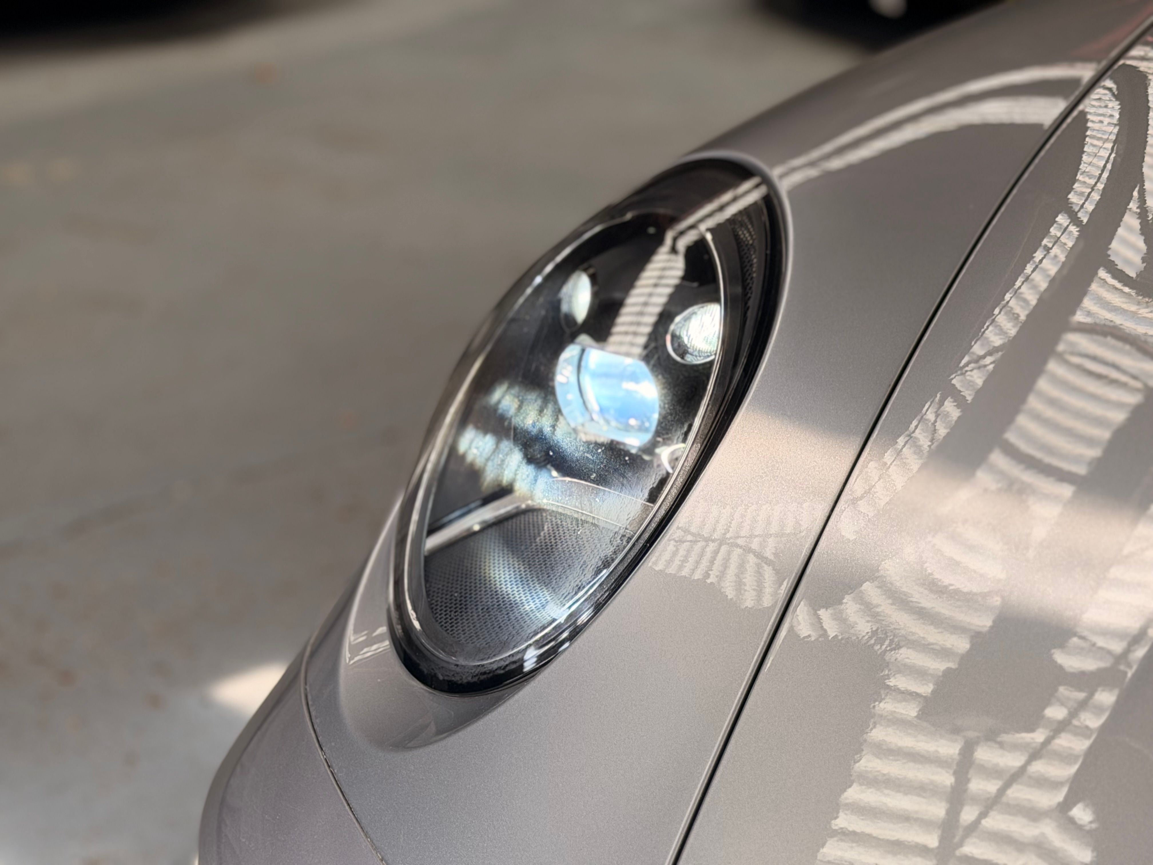 Porsche 992 Targa 4S PDK 450CV /ARGENT GT / FRANCE 2021 — detail (39)