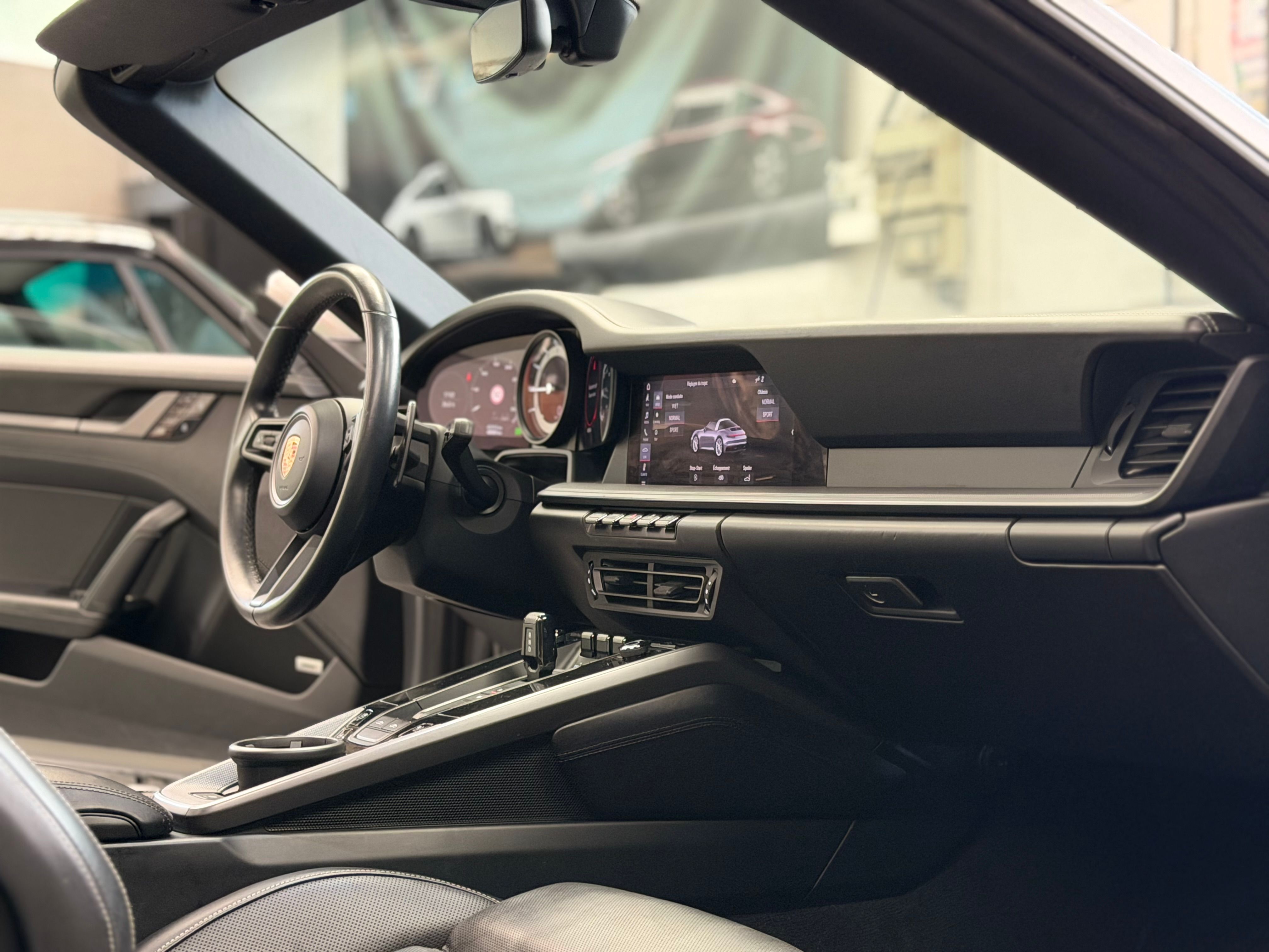 Porsche 992 Targa 4S PDK 450CV /ARGENT GT / FRANCE 2021 — tableau de bord (25)