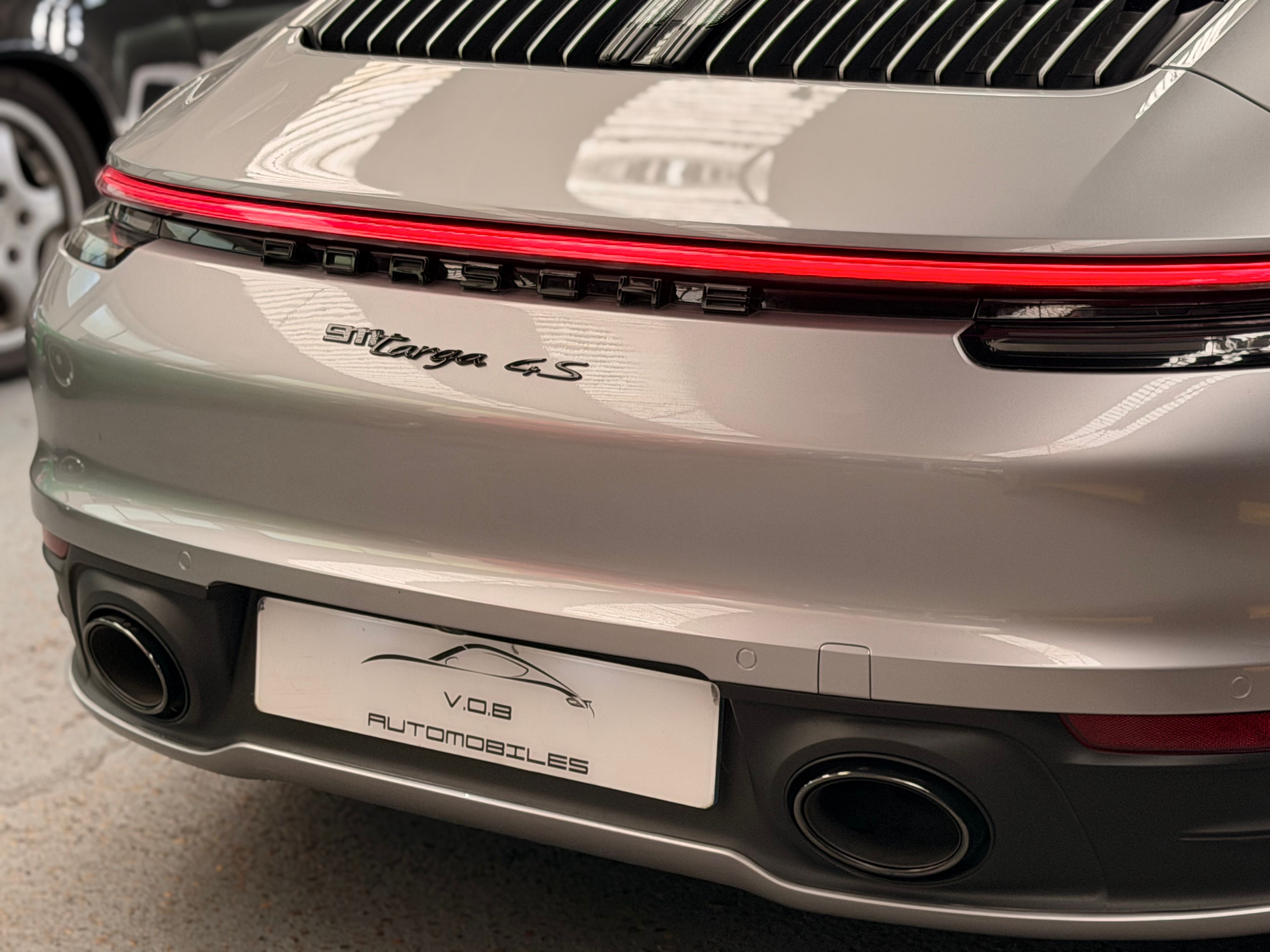 Porsche 992 Targa 4S PDK 450CV /ARGENT GT / FRANCE 2021 — vue arriere (19)