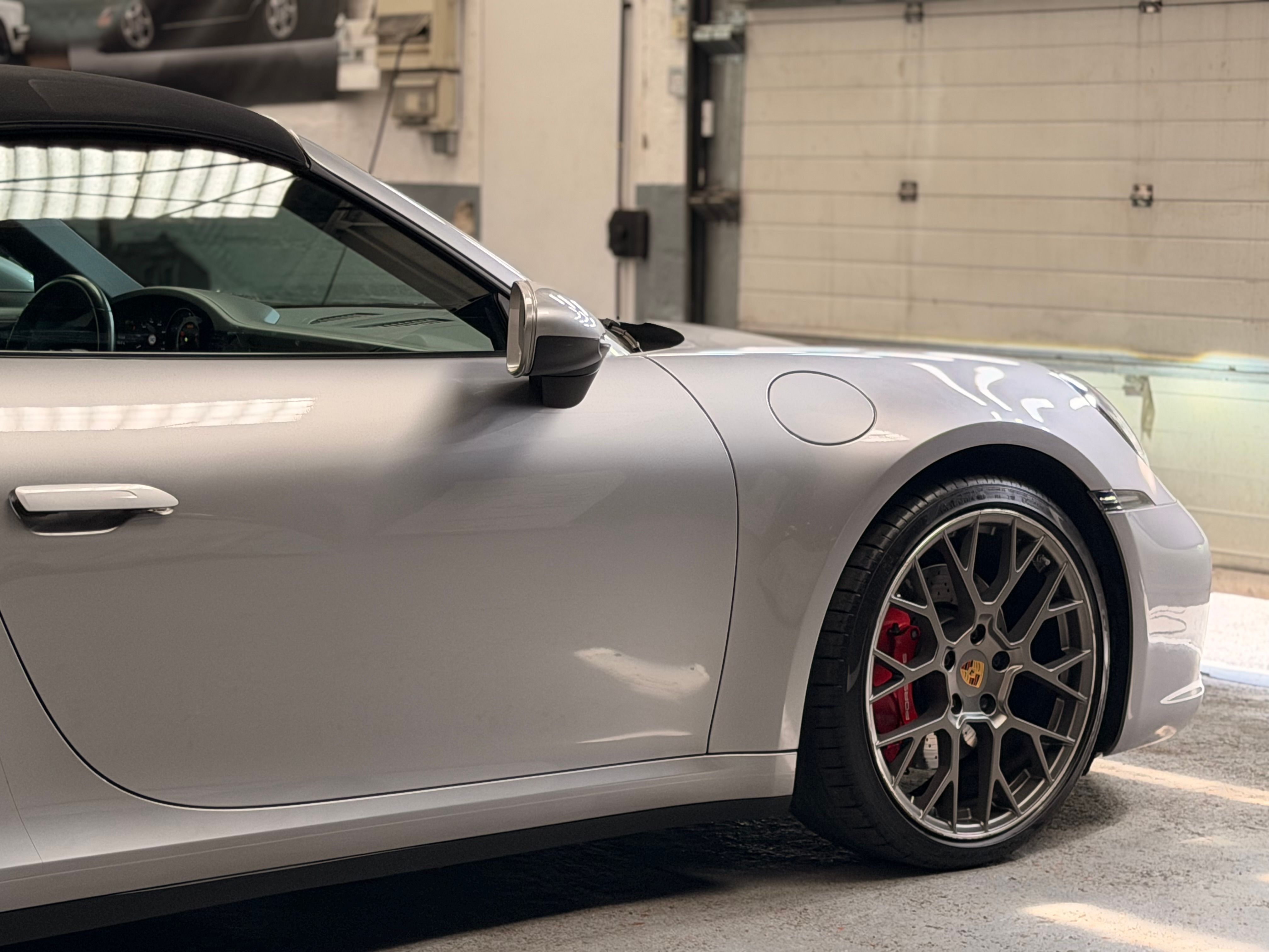 Porsche 992 Targa 4S PDK 450CV /ARGENT GT / FRANCE 2021 — profil lateral (9)