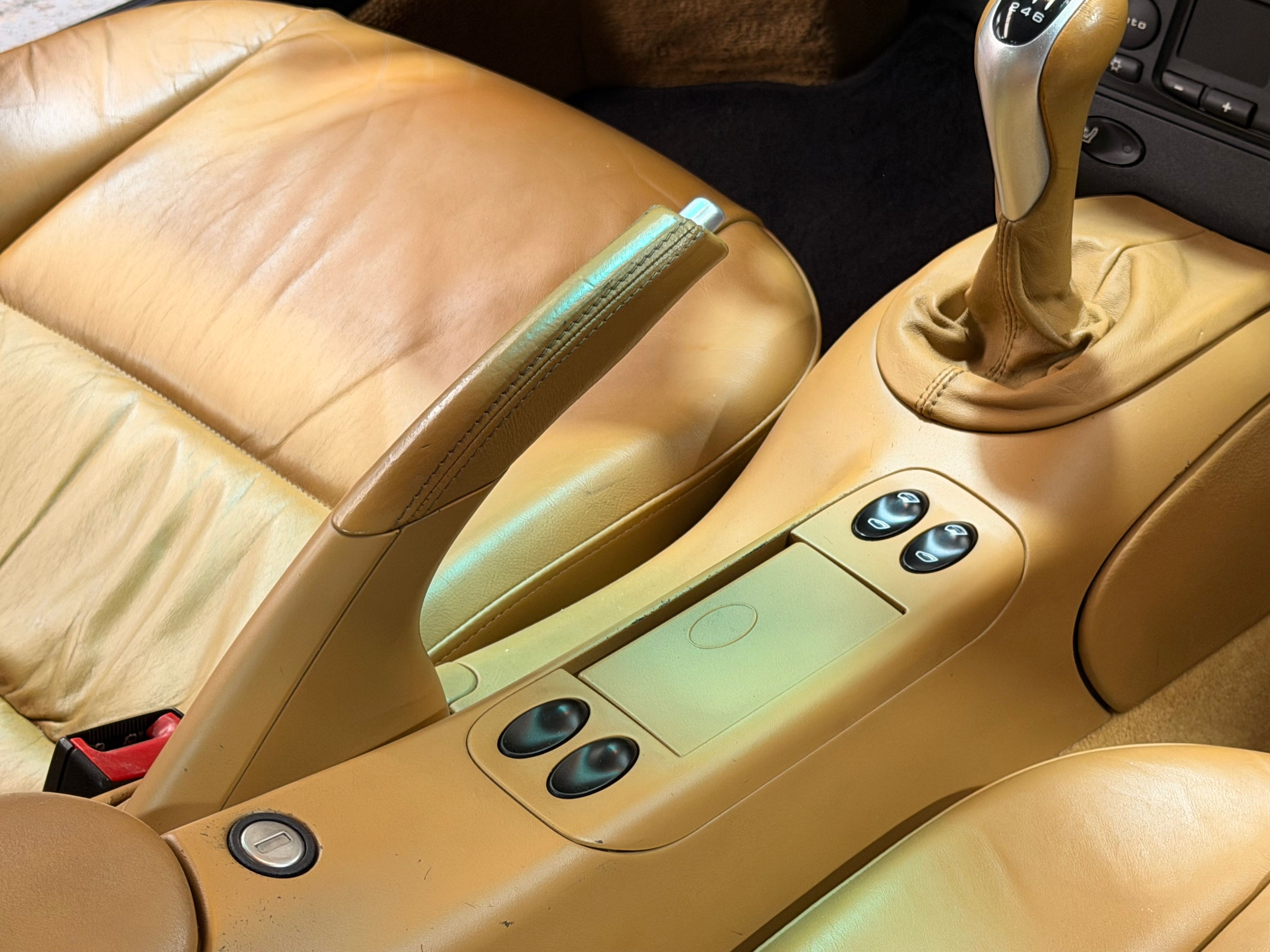 Porsche 996 Carrera 4S 2003 — detail (32)