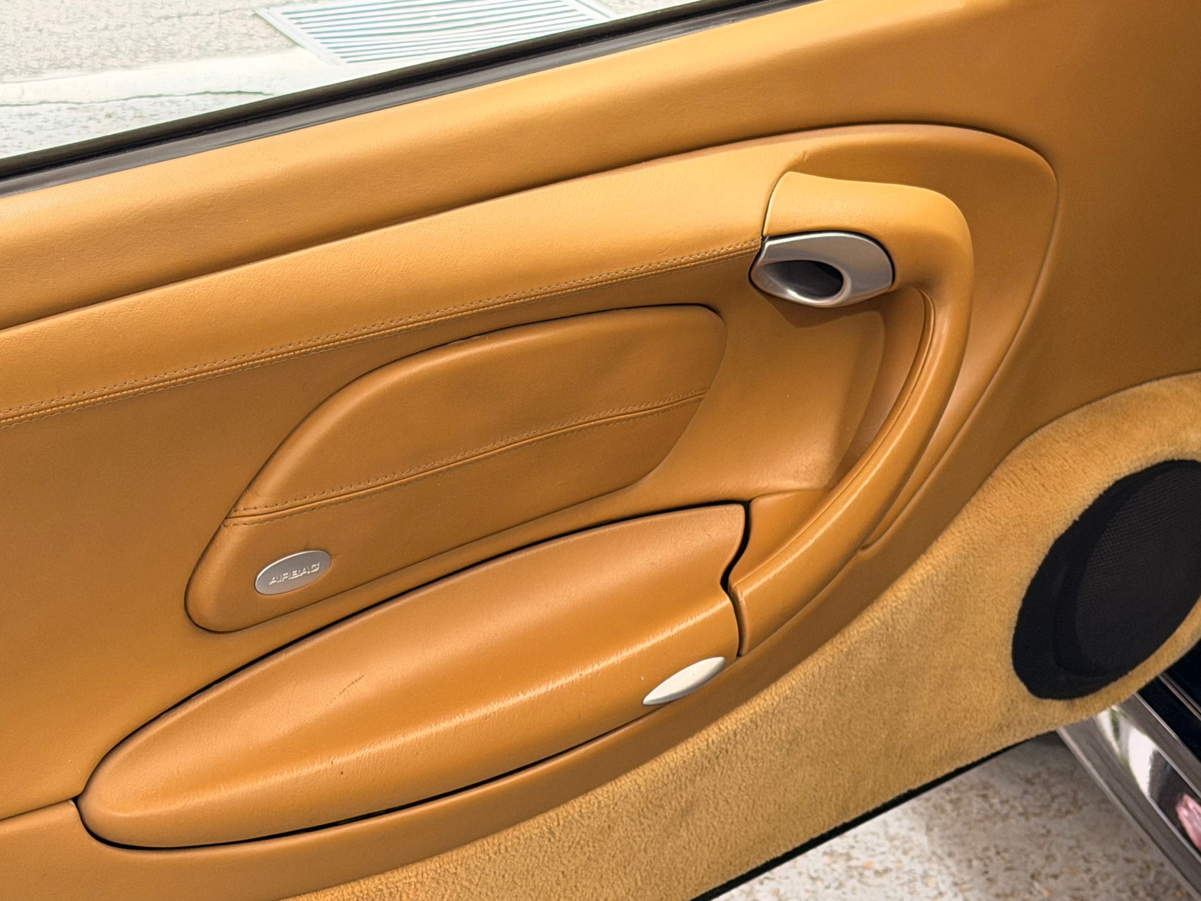 Porsche 996 Carrera 4S 2003 — detail (29)