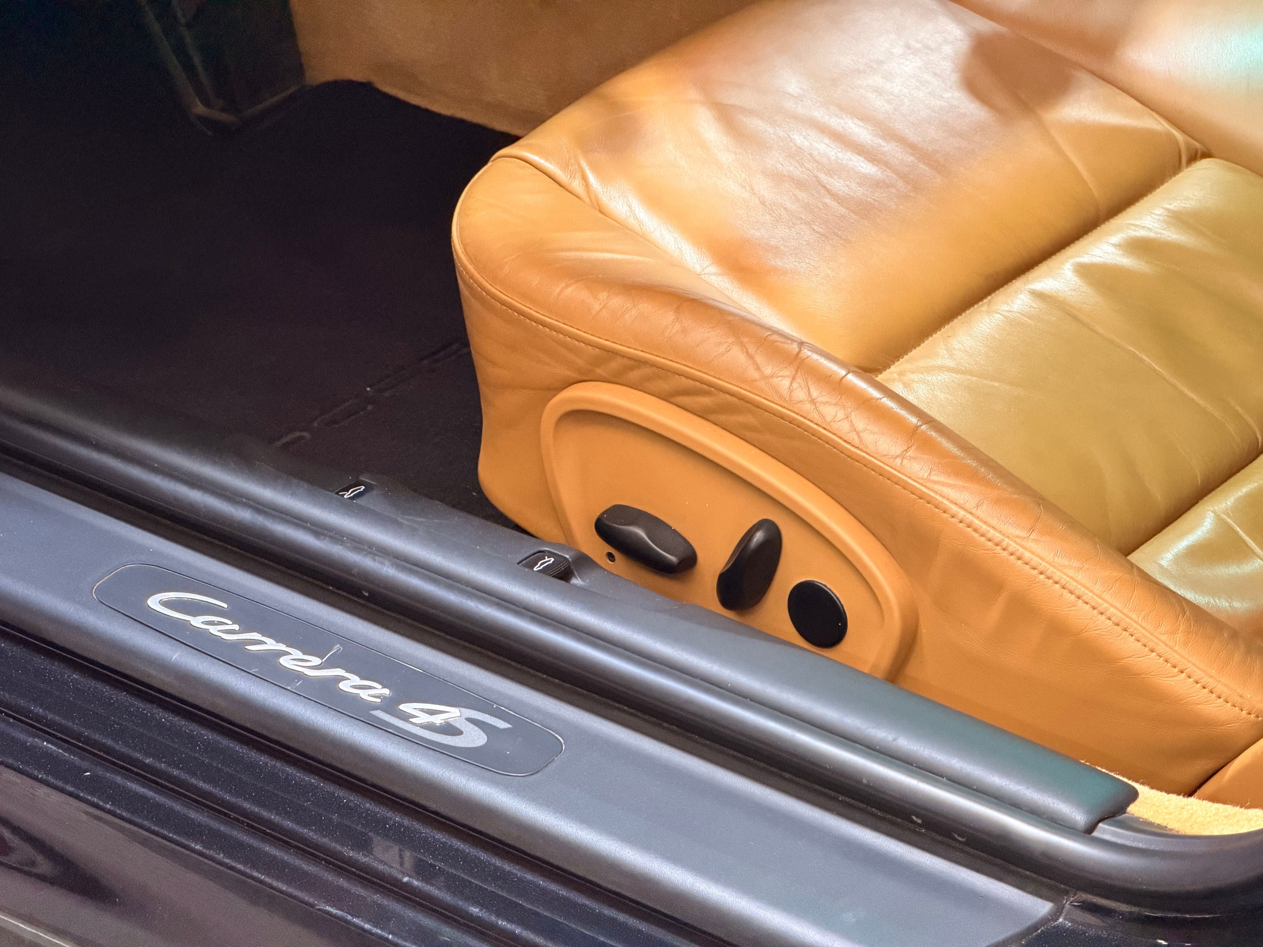 Porsche 996 Carrera 4S 2003 — detail (30)