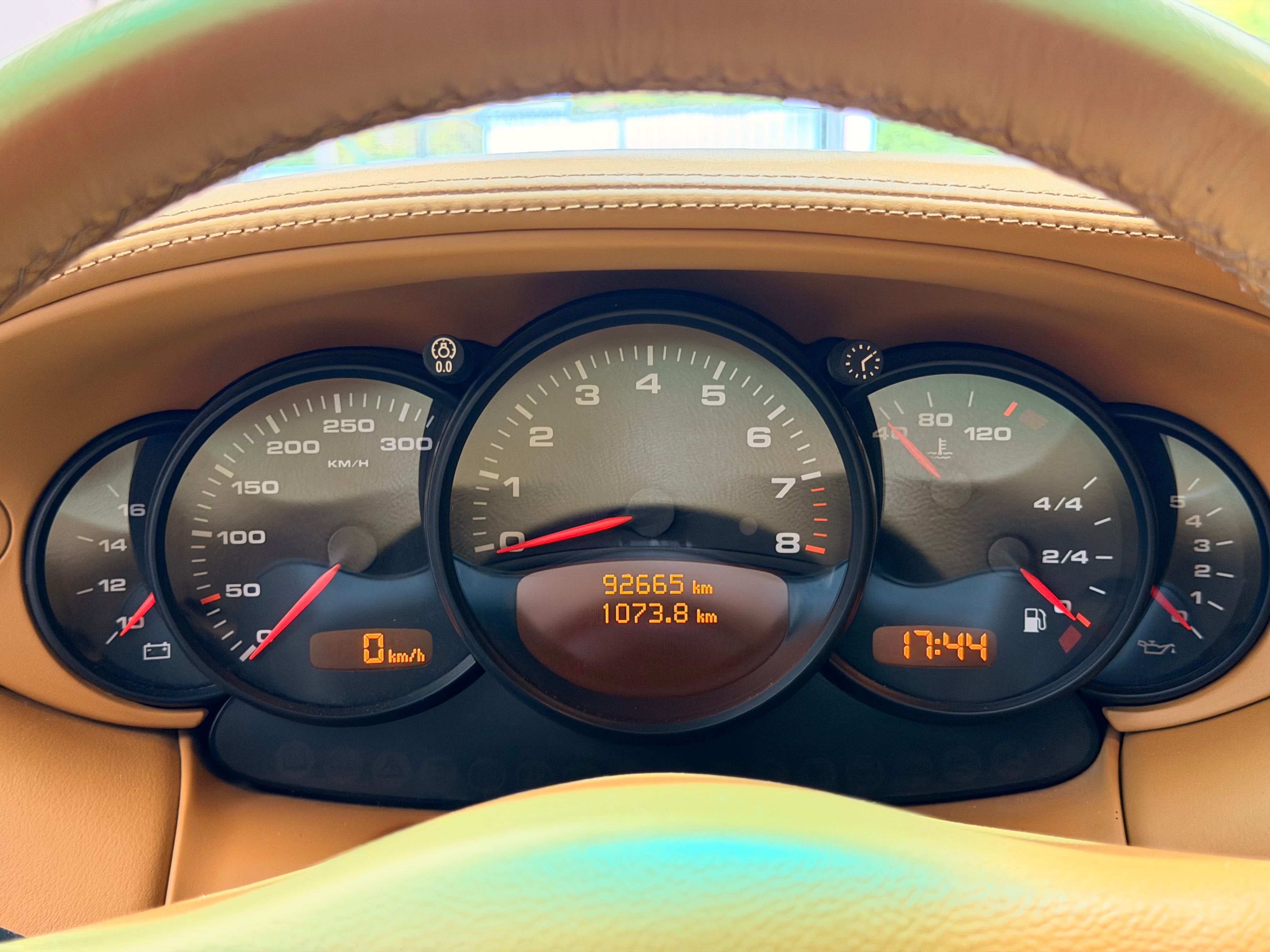 Porsche 996 Carrera 4S 2003 — tableau de bord (10)