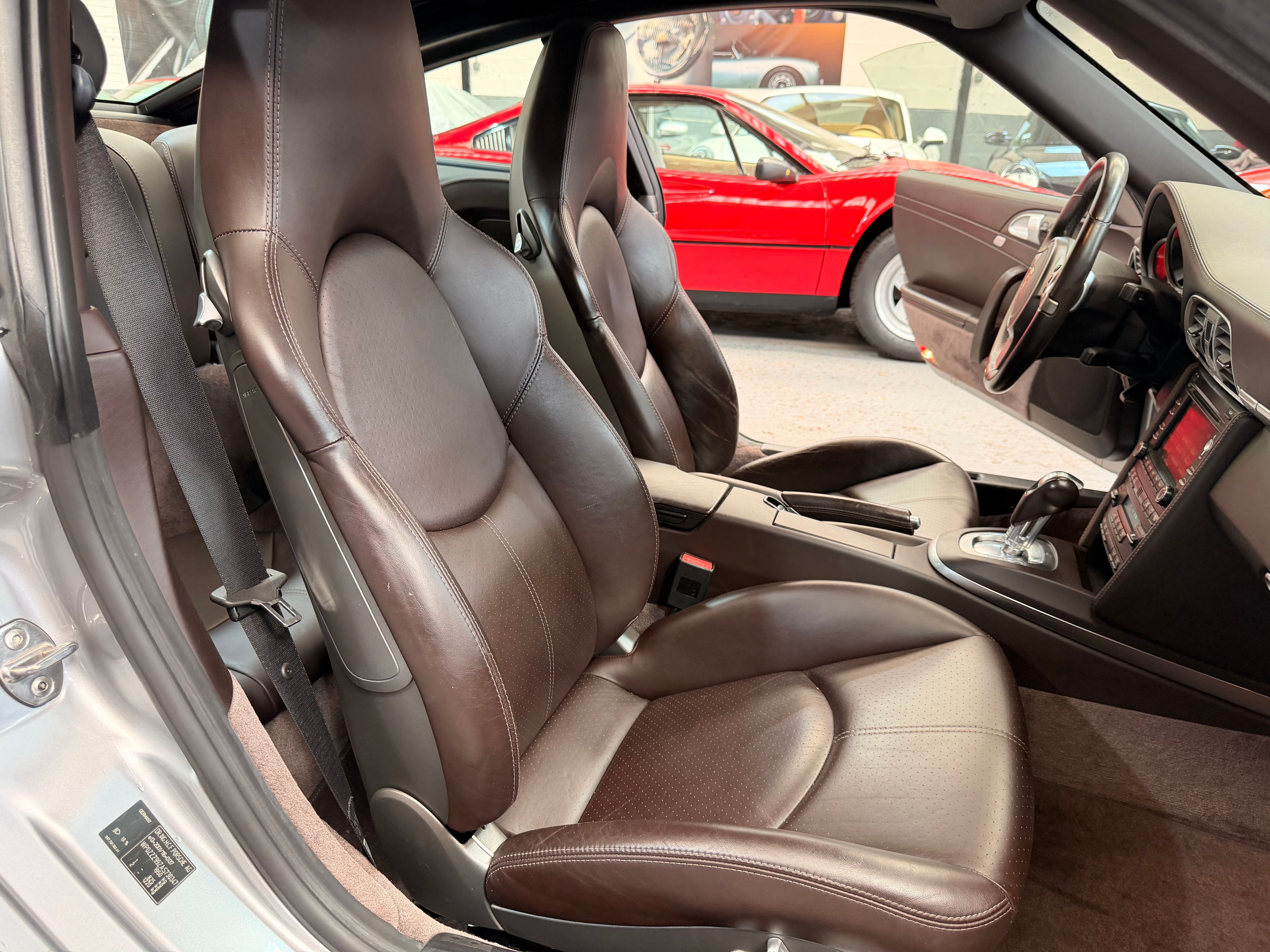Porsche 997 Targa 4S 2010 — photo (18)
