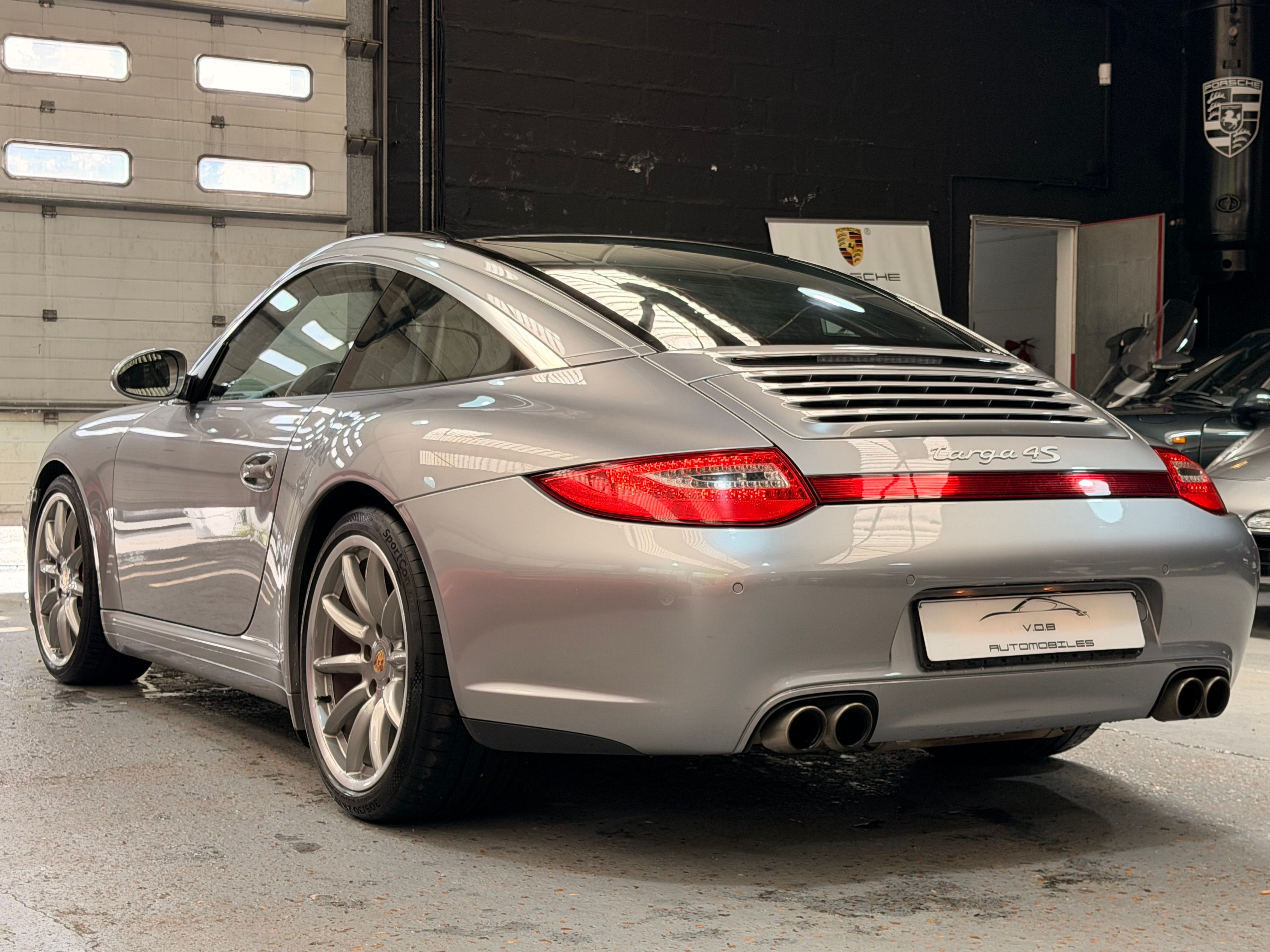 Porsche 997 Targa 4S 2010 — photo (41)
