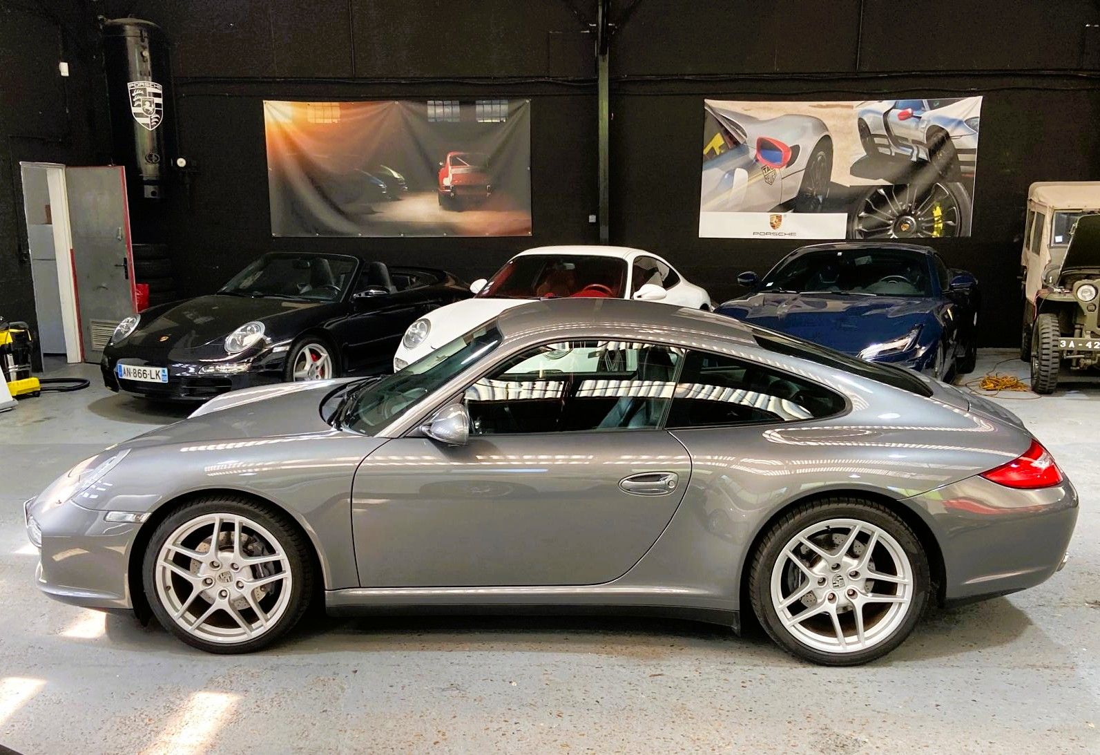 Porsche 997 Carrera 4 2011 — profil lateral (10)