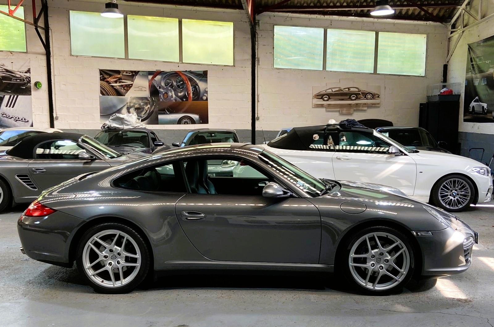Porsche 997 Carrera 4 2011 — profil lateral (11)