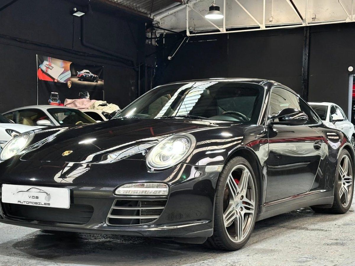 Porsche 997 Carrera 4S 2009 — vue avant trois-quarts (1)