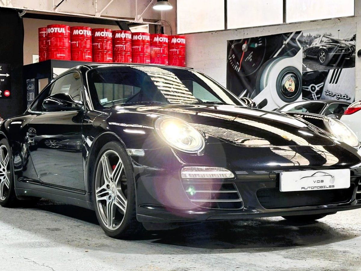 Porsche 997 Carrera 4S 2009 — vue avant trois-quarts (4)